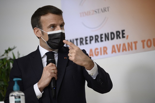 Macron annonce un plan pour mieux protéger les indépendants