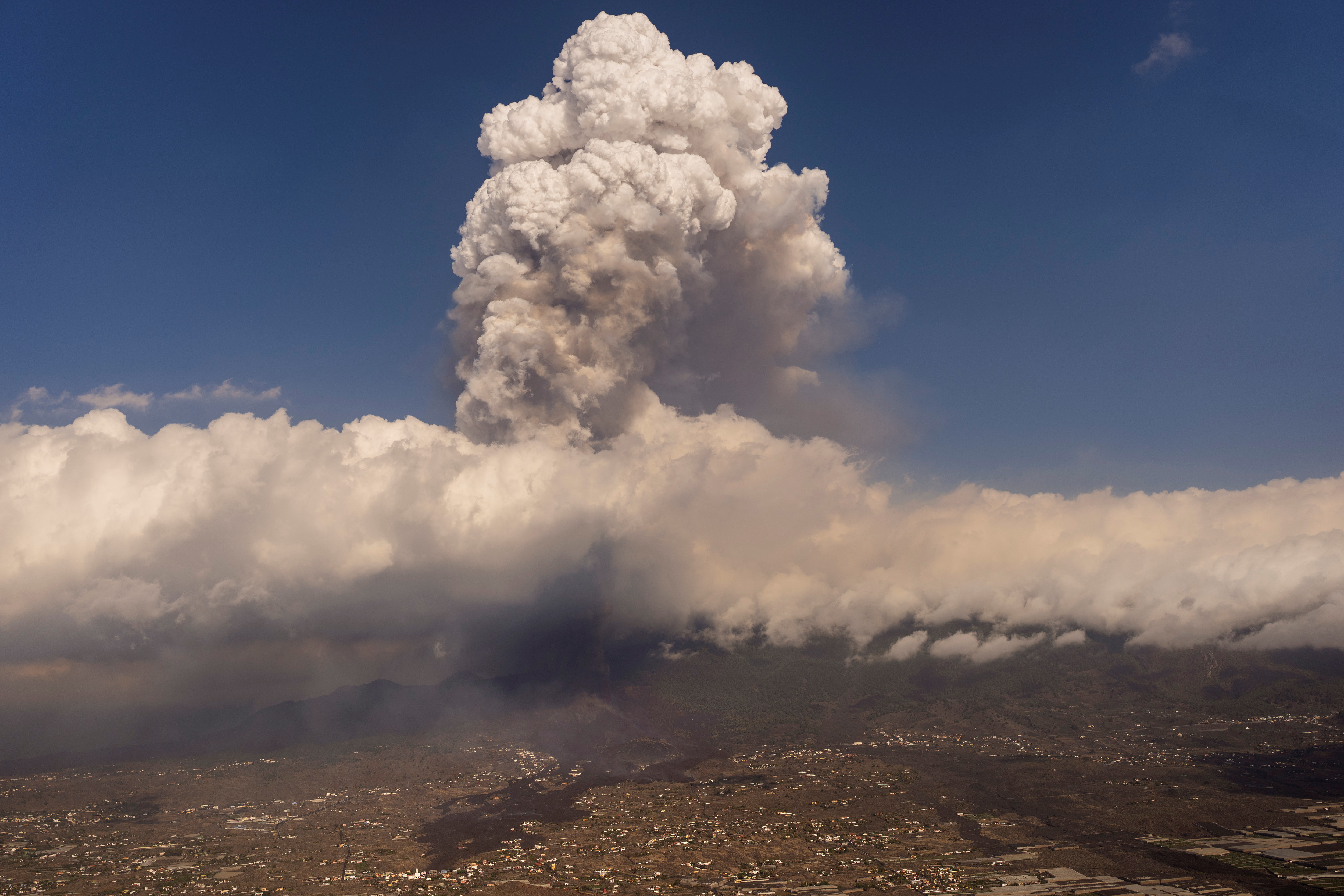 Volcan Cumbre Vieja : l'aéroport de La Palma à nouveau opérationnel