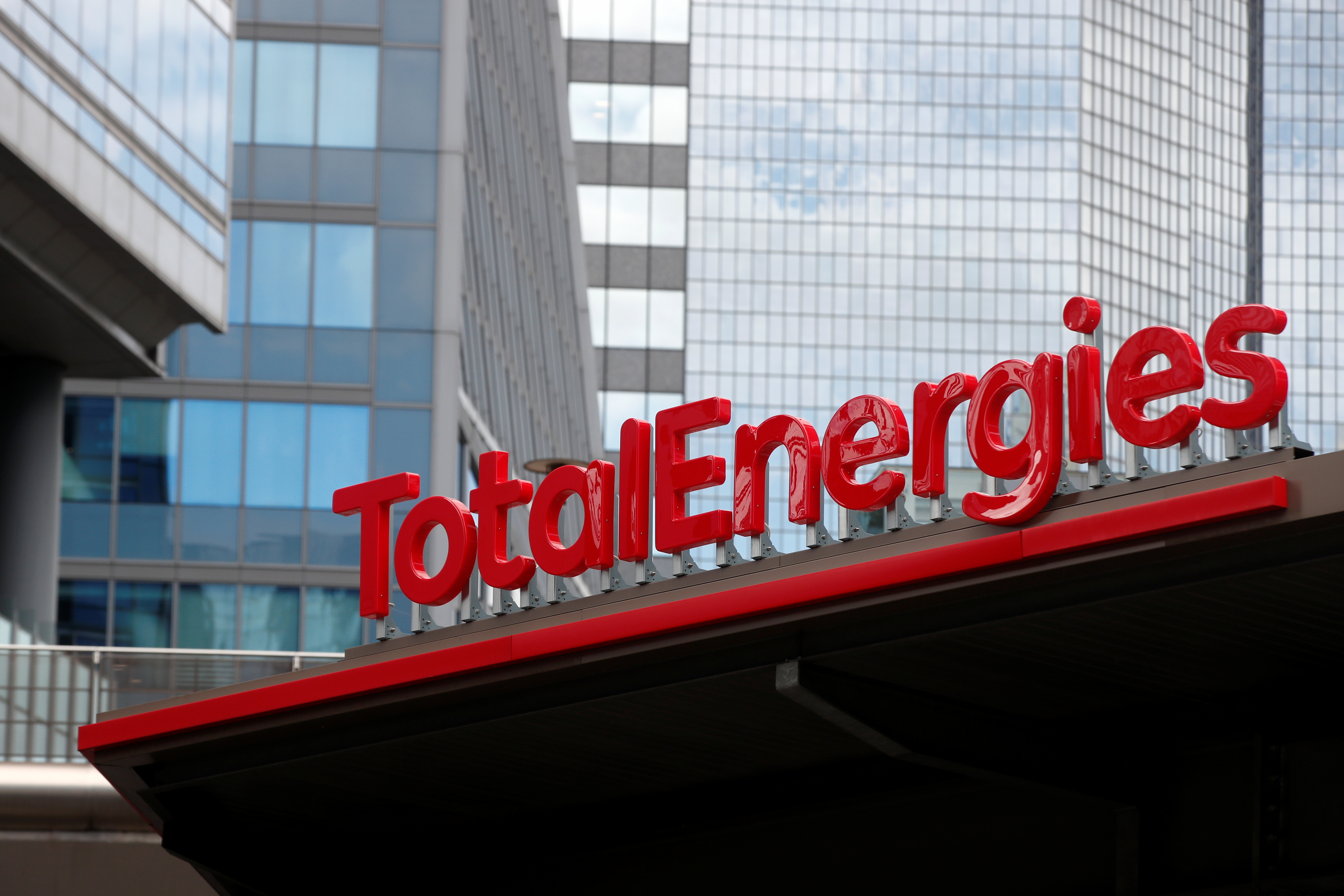 TotalEnergies va co-construire une méga-centrale photovoltaïque en Nouvelle-Calédonie
