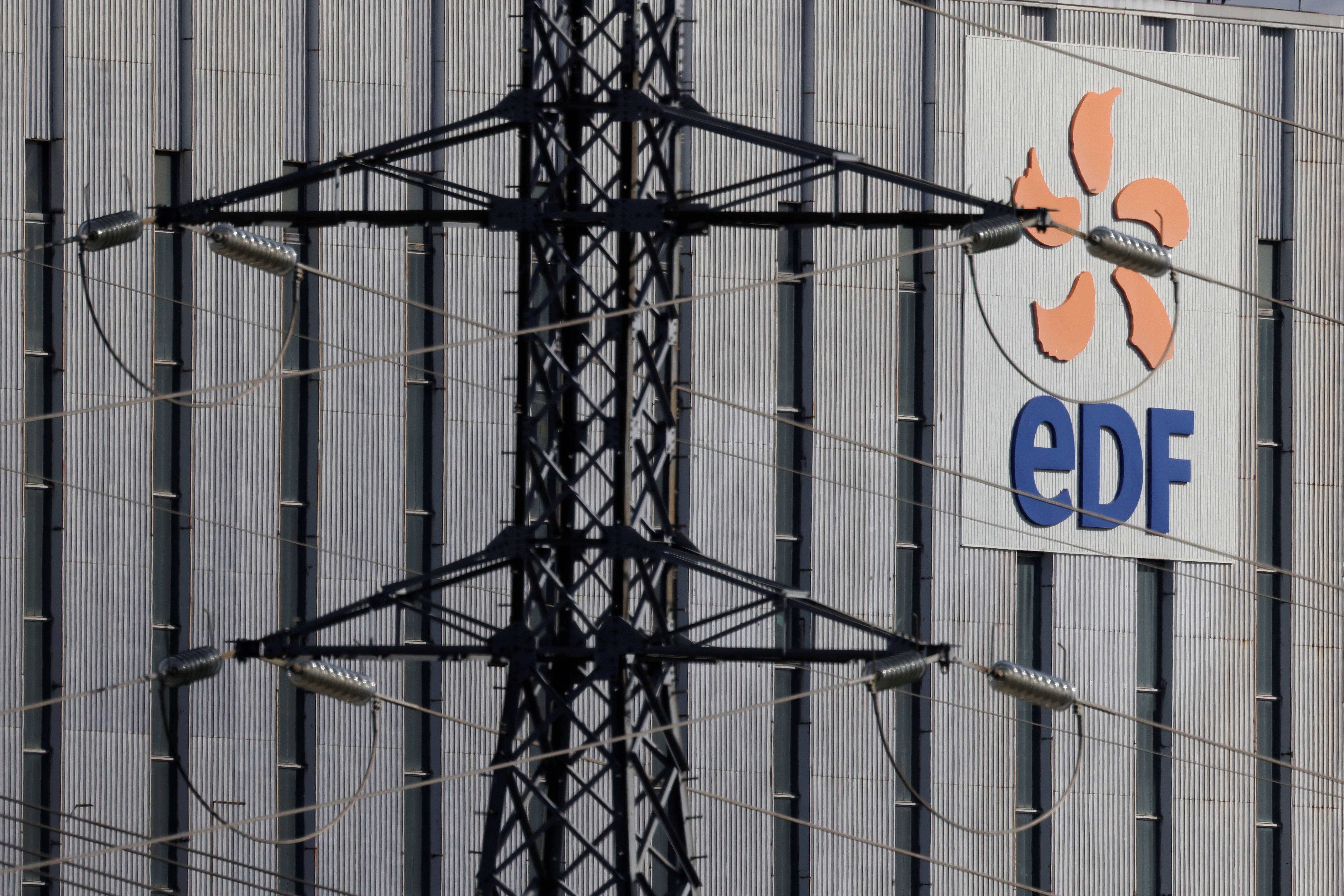 EDF : les actionnaires minoritaires vent debout contre l'intervention de l'Etat