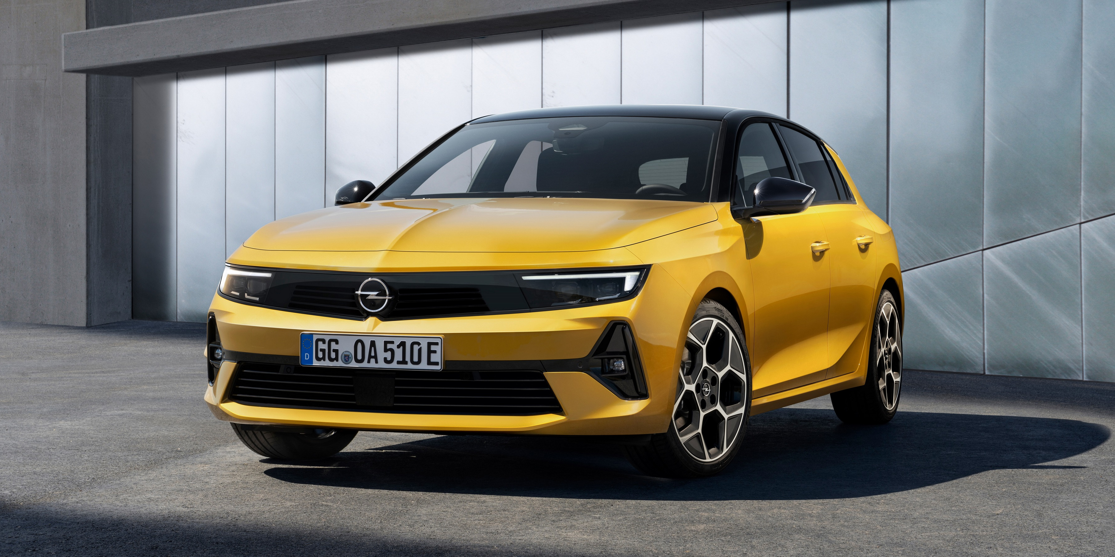 Opel doit-il suivre le modèle Peugeot pour monter en gamme ?