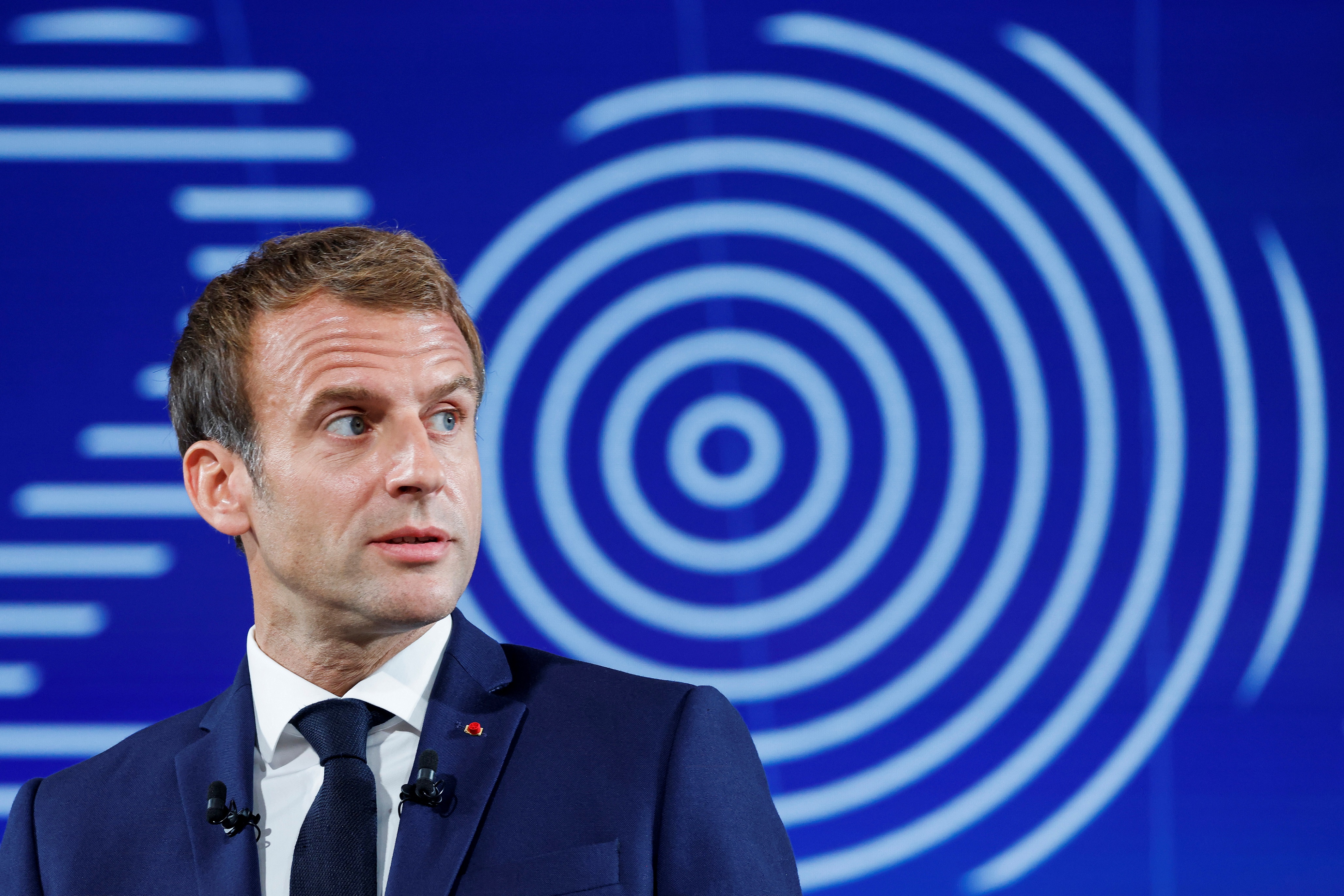 Un avion bas carbone en 2030 : Macron joue-t-il sur les mots ?