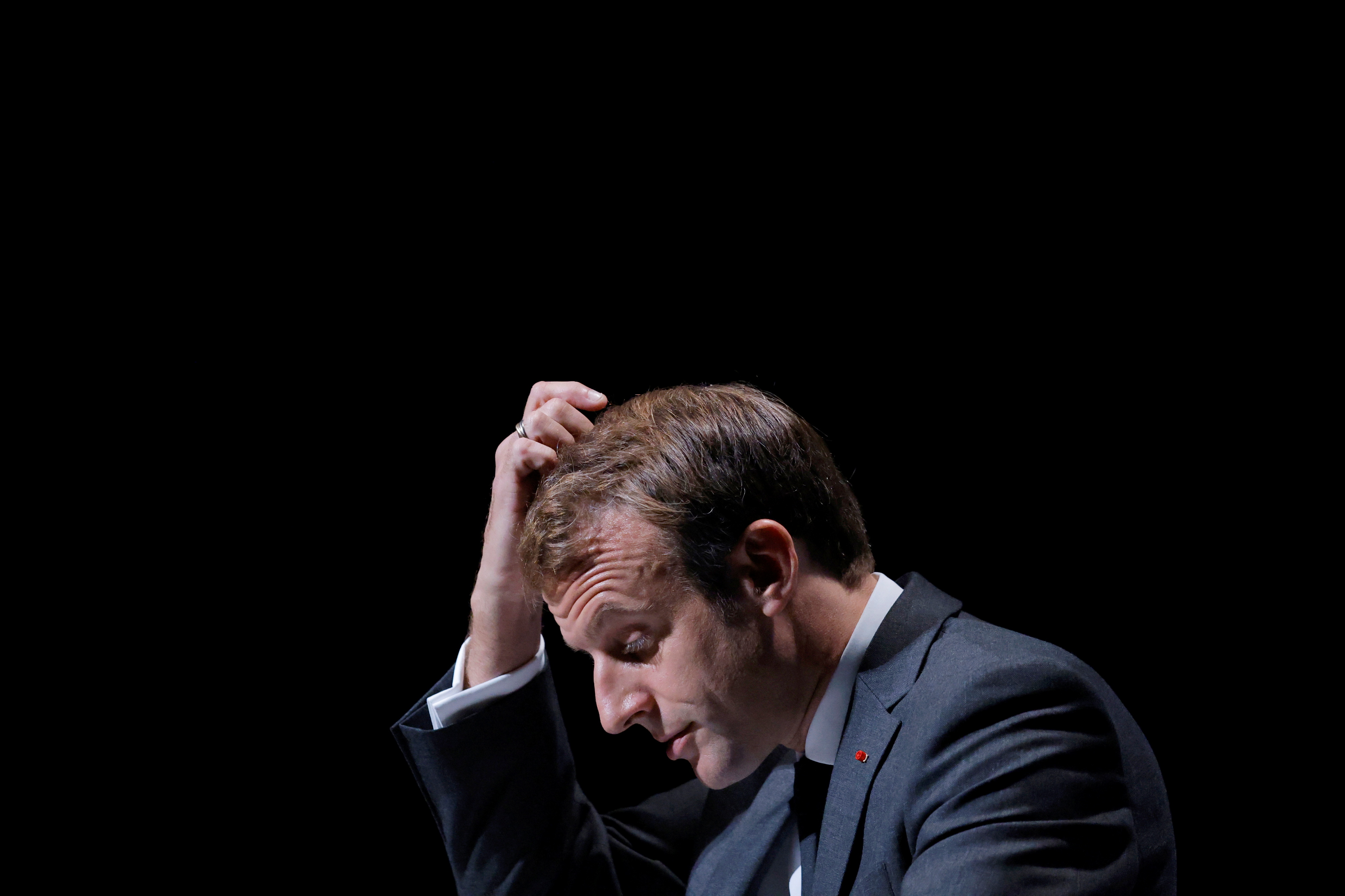 Pouvoir d'achat : Emmanuel Macron ne veut pas se laisser voler son bilan