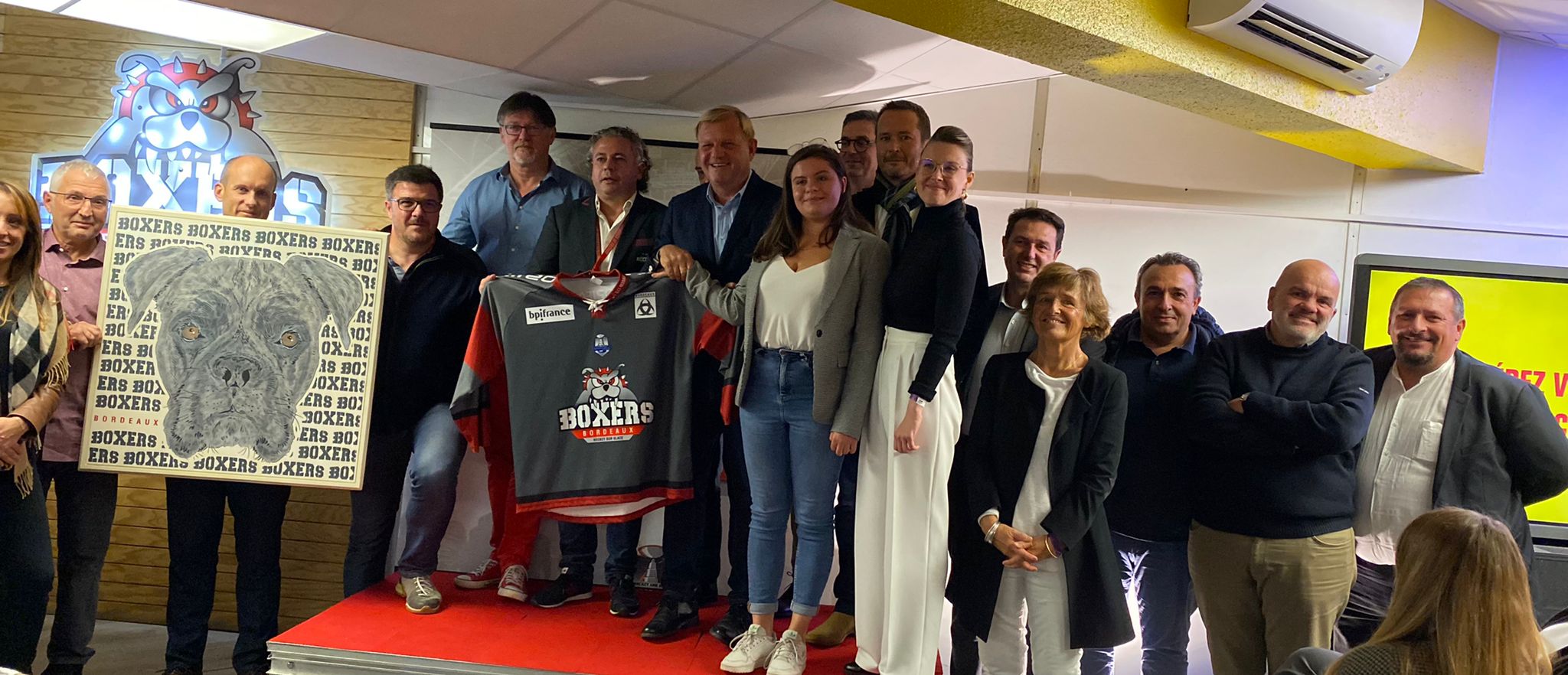 Bpifrance réaffirme son soutien au hockey sur glace à Bordeaux