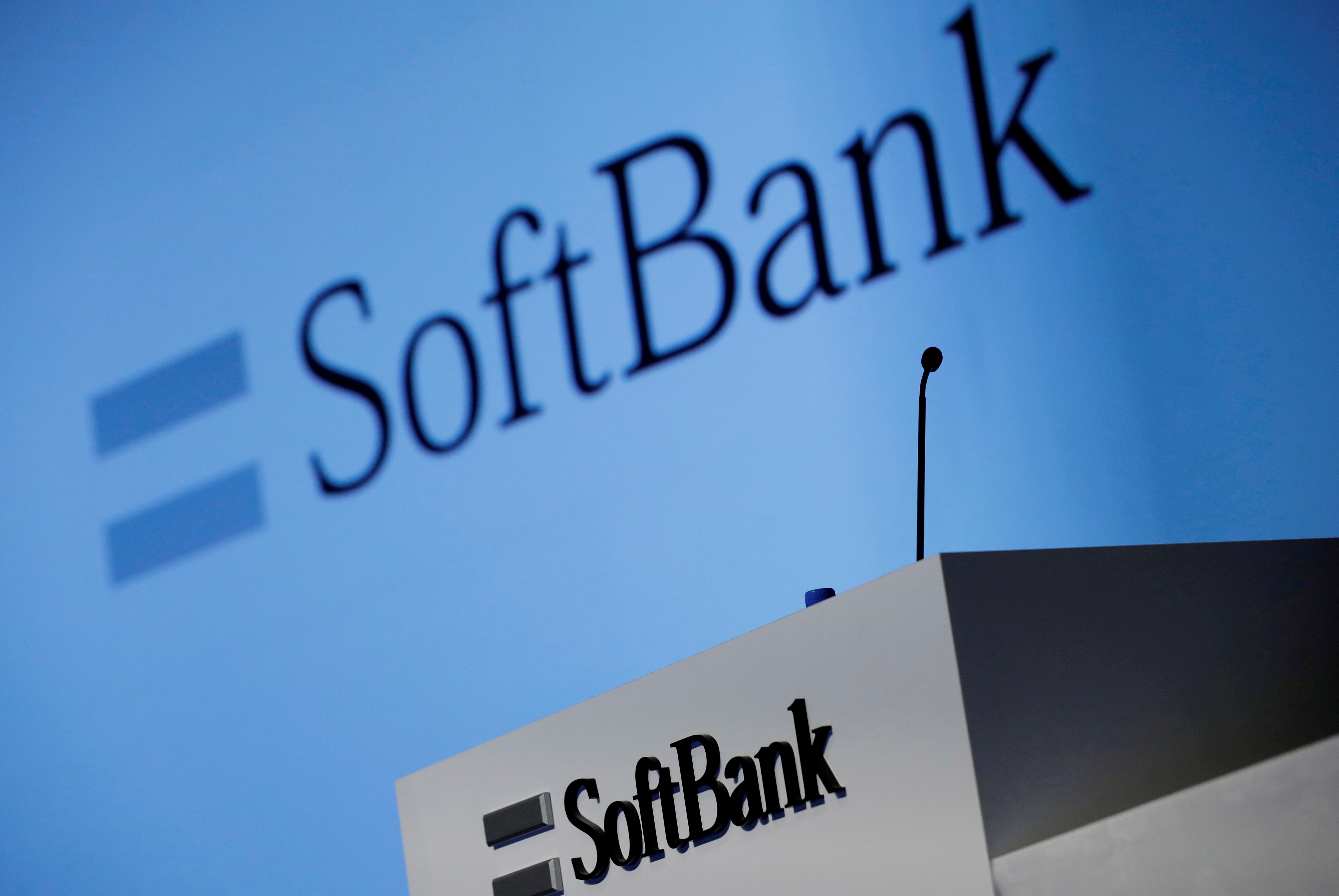 Sur fond de recul mondial de la tech, Softbank signe un début d'année catastrophique