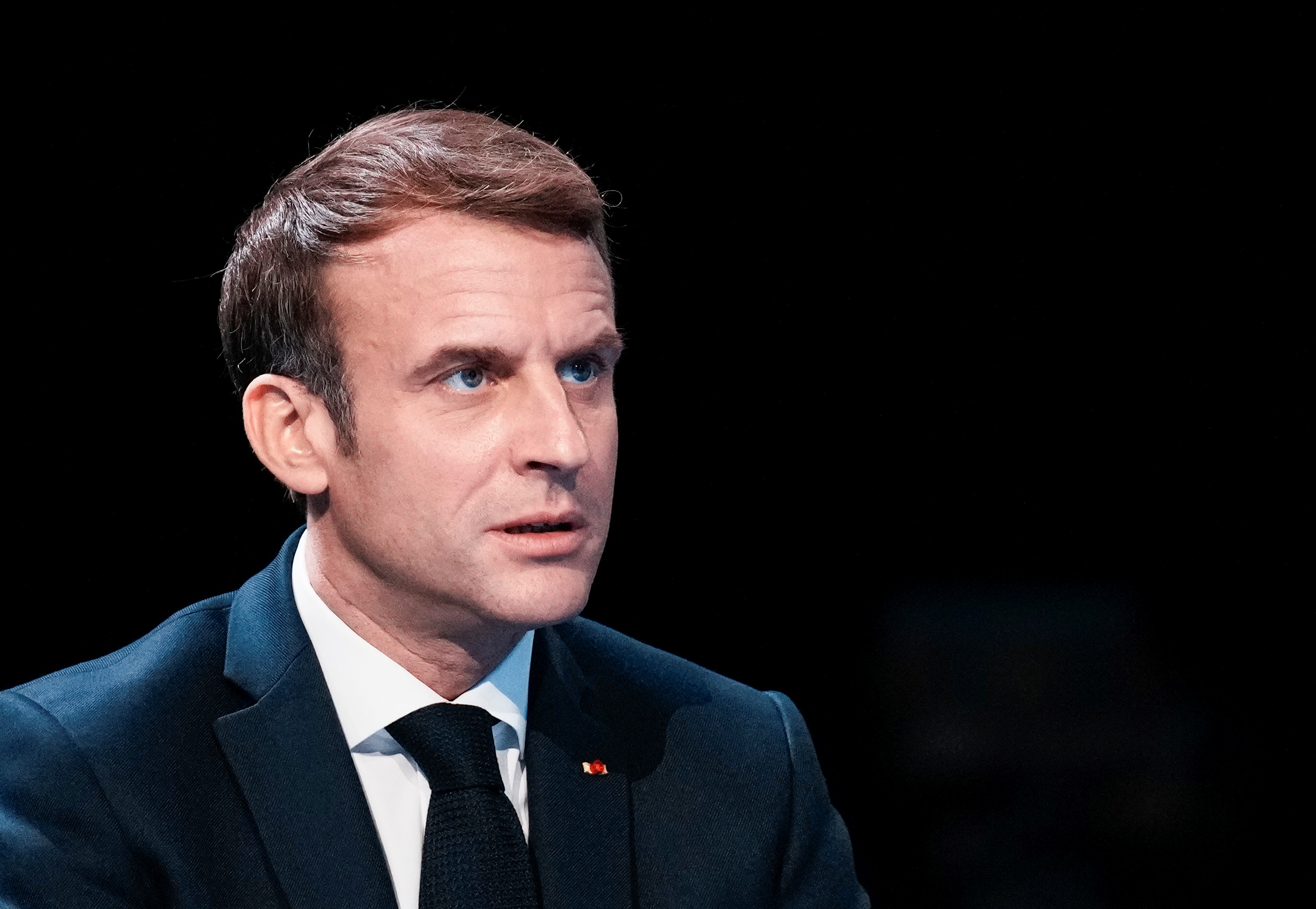 La presse étrangère s'inquiète d'une France « ingouvernable » et au pire moment