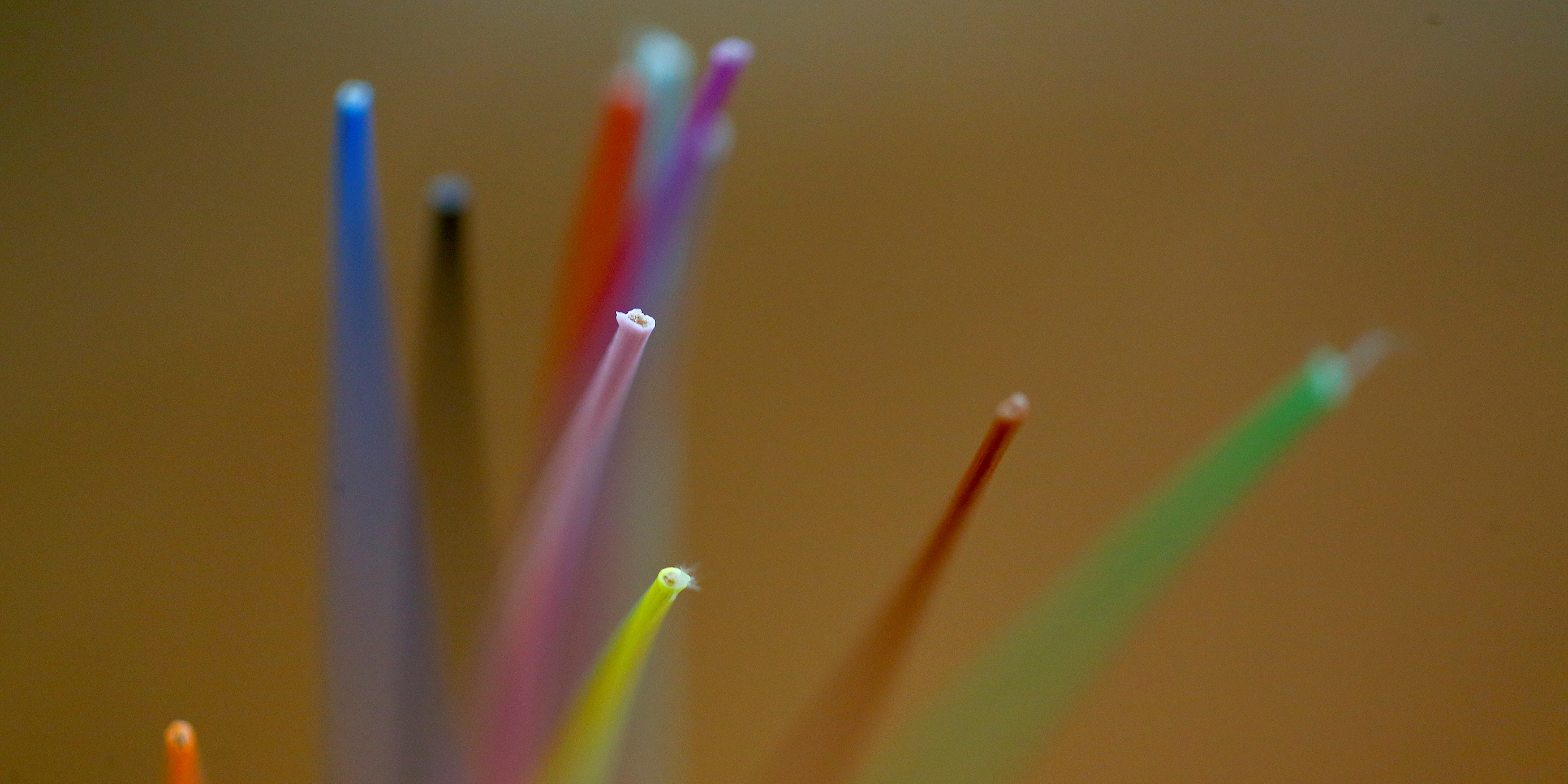Télécoms : nouvelle dégringolade des ventes de câbles à fibre optique
