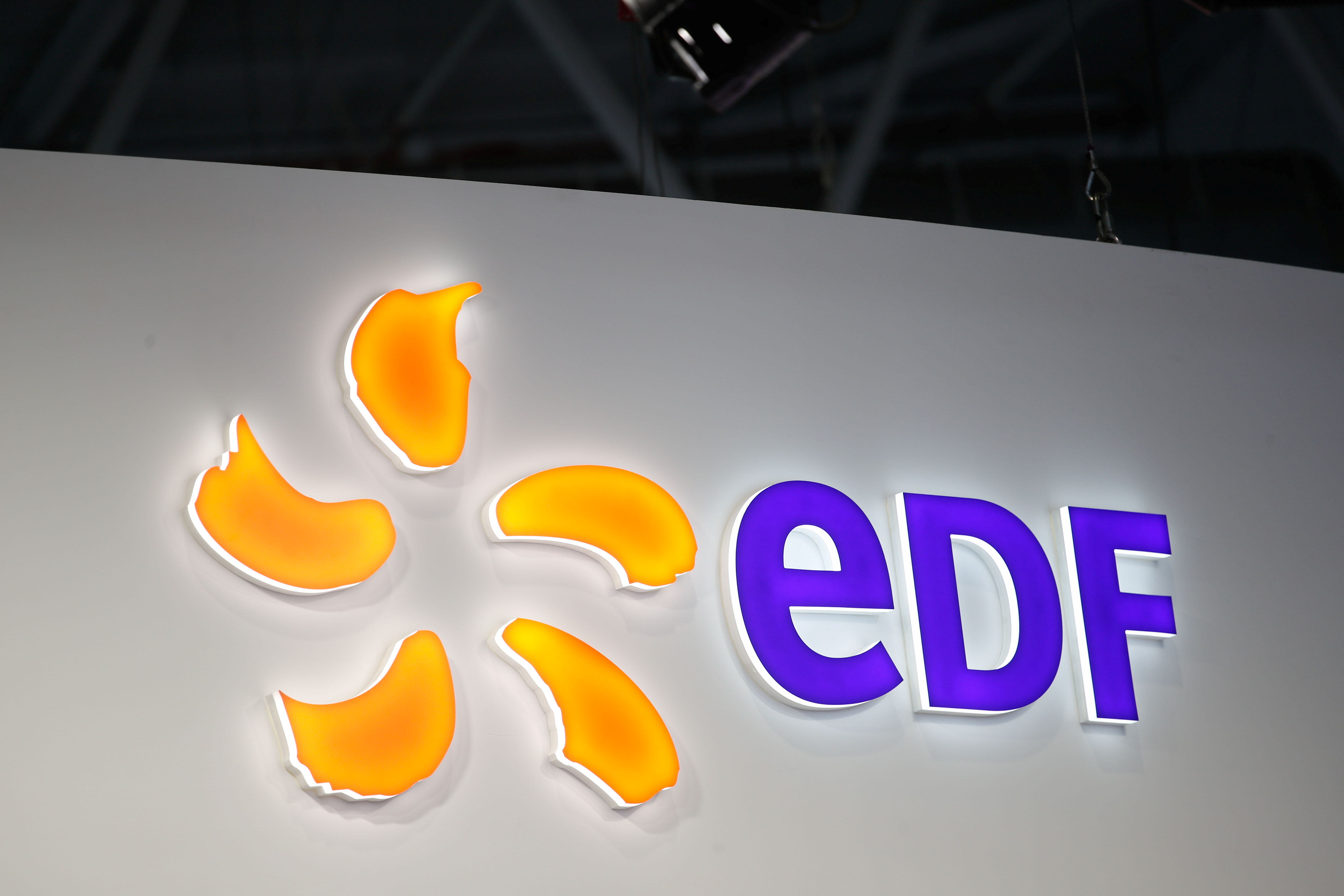 La lourde chute du titre EDF pose à nouveau la question de sa place en Bourse