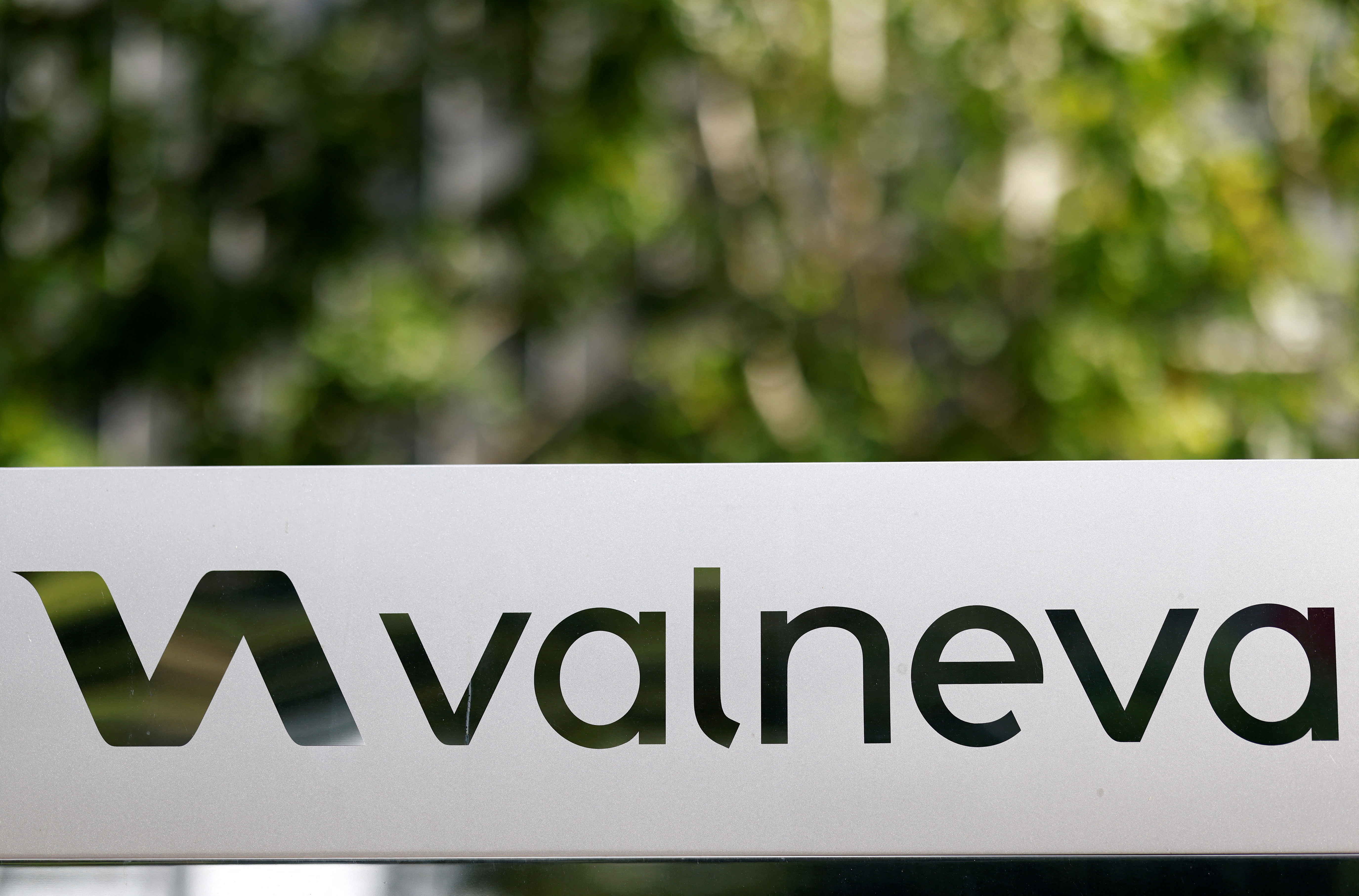 Vaccin anti-Covid : retards, commandes insuffisantes... Valneva s'effondre de plus de 20% en Bourse
