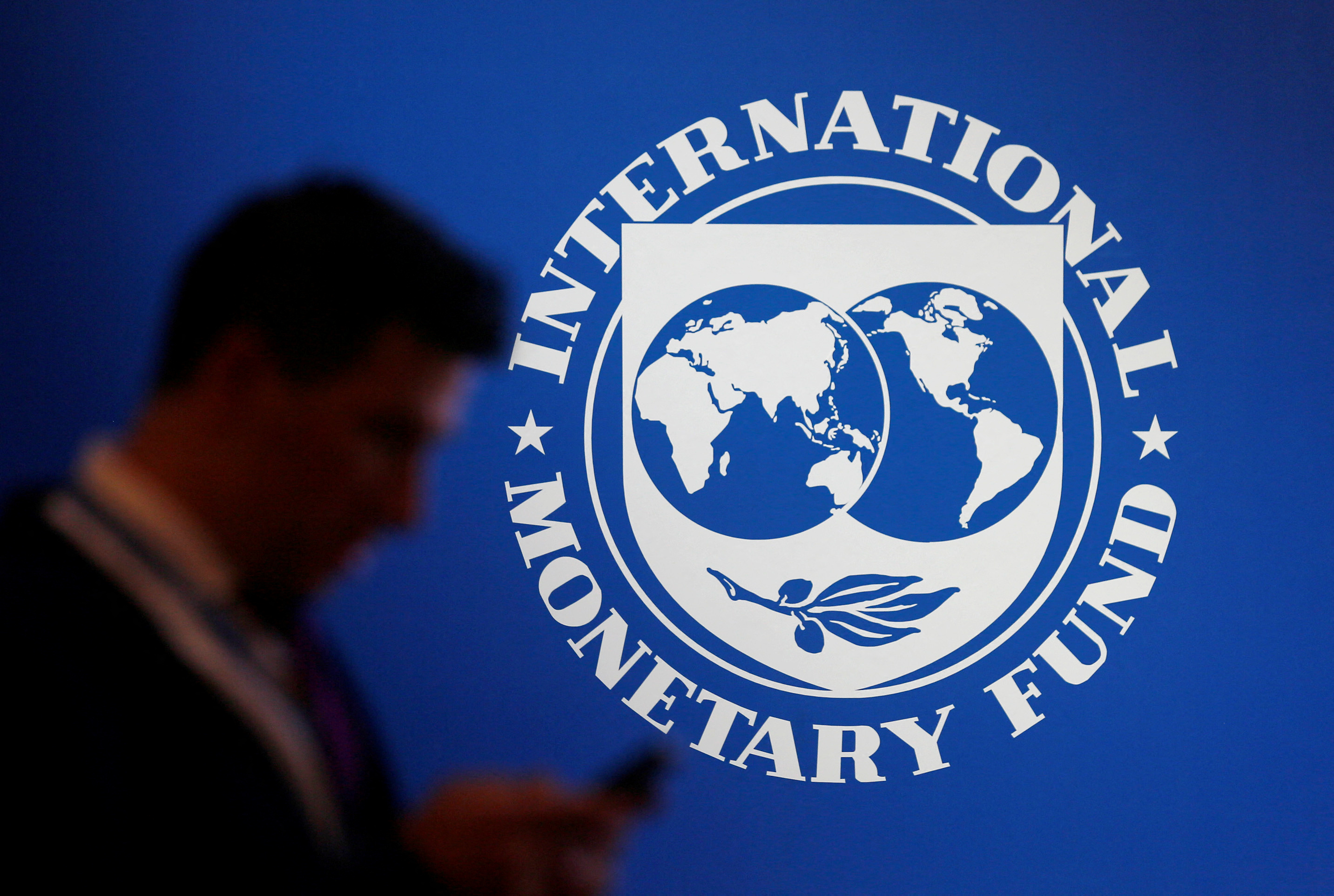 L'économie ukrainienne pourrait s'effondrer de -35% prévoit le FMI