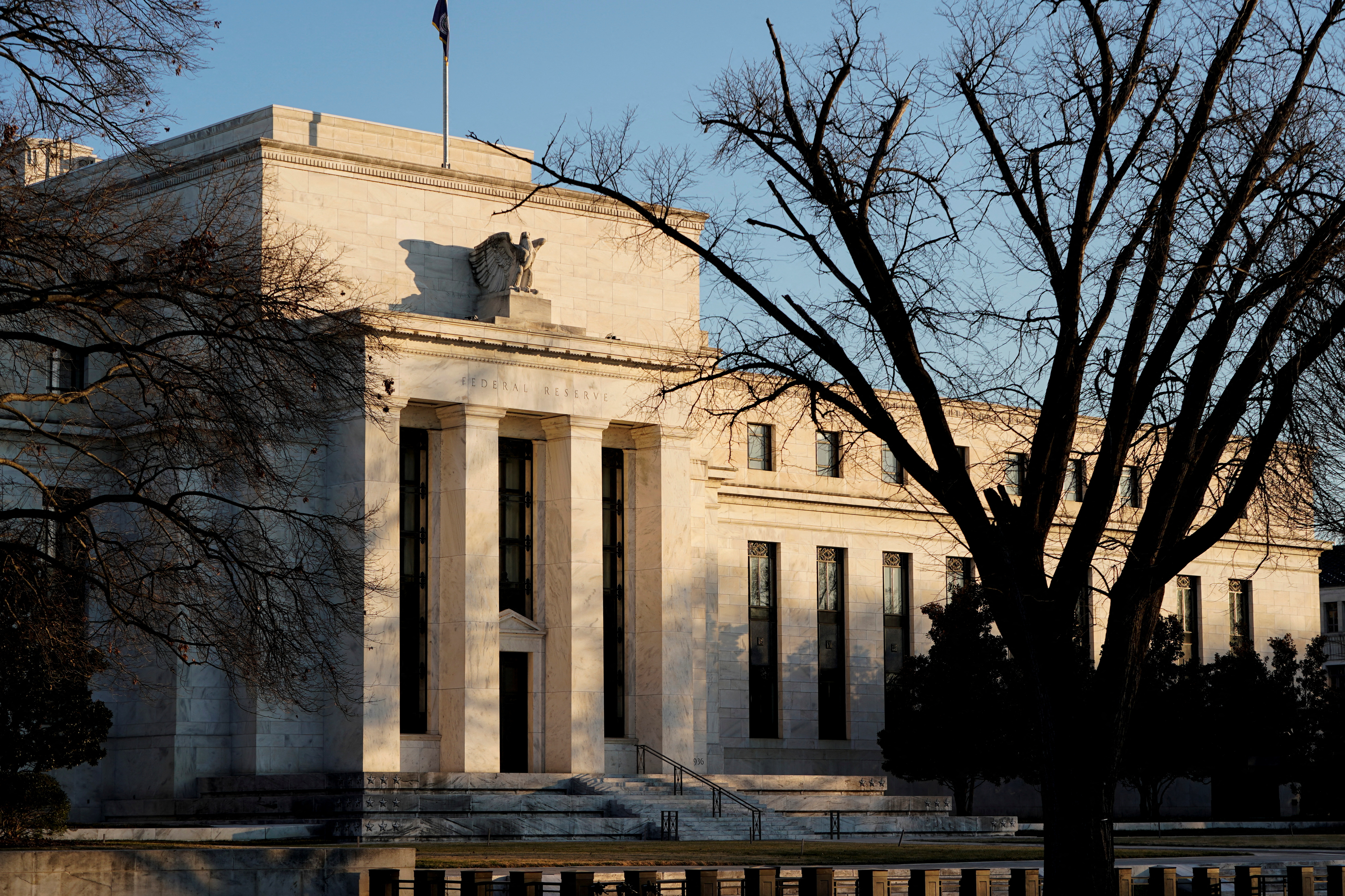 Etats-Unis : face à une inflation « pas tolérable », la Fed veut serrer la vis plus rapidement