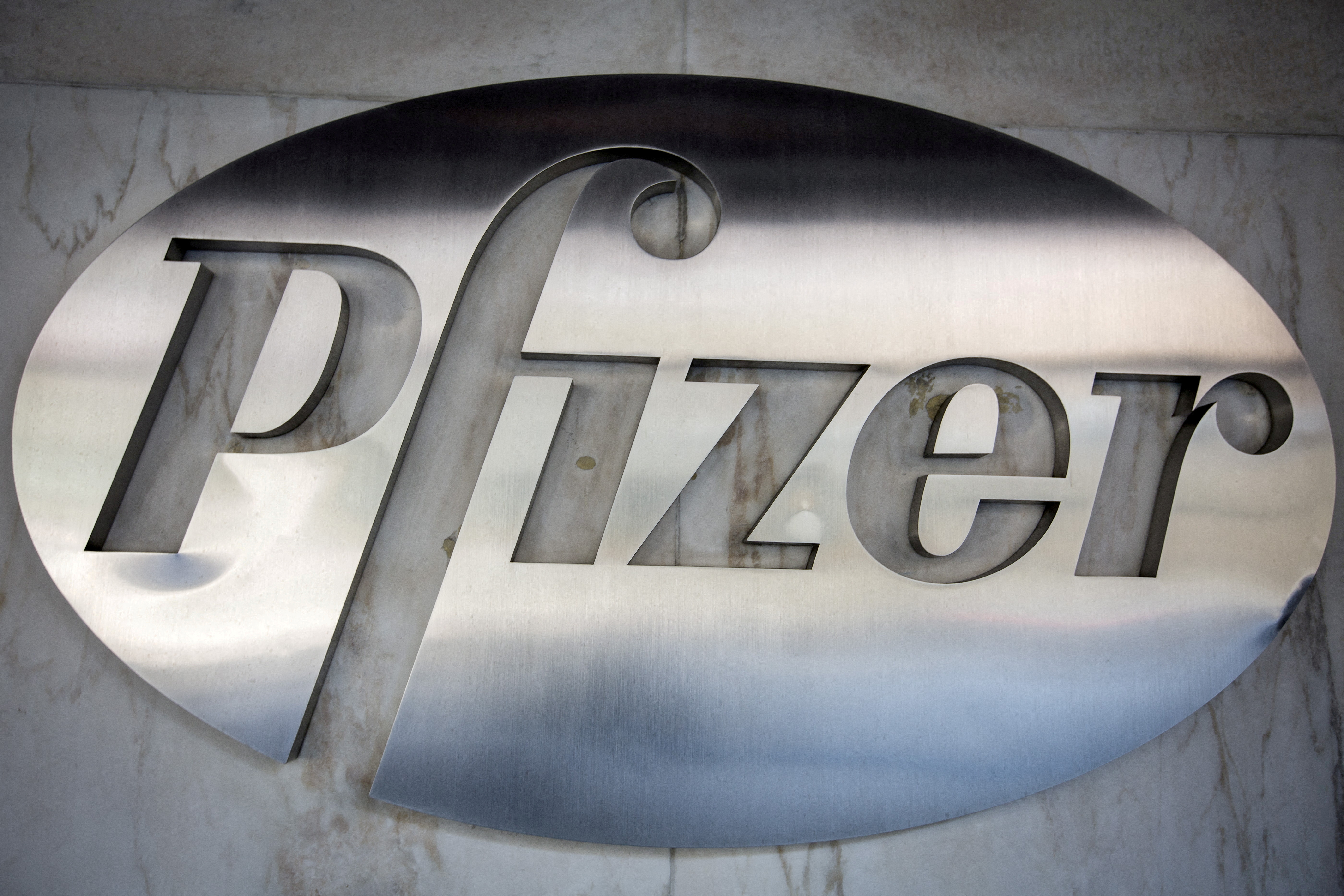 Covid-19 : chaque jour, Pfizer, le leader des vaccins, a engrangé 60 millions de dollars de bénéfices en 2021
