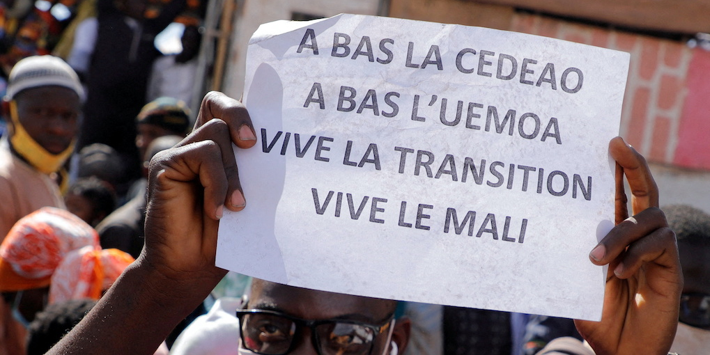 Pourquoi le Qatar élargit sa stratégie de médiateur de crises au Mali