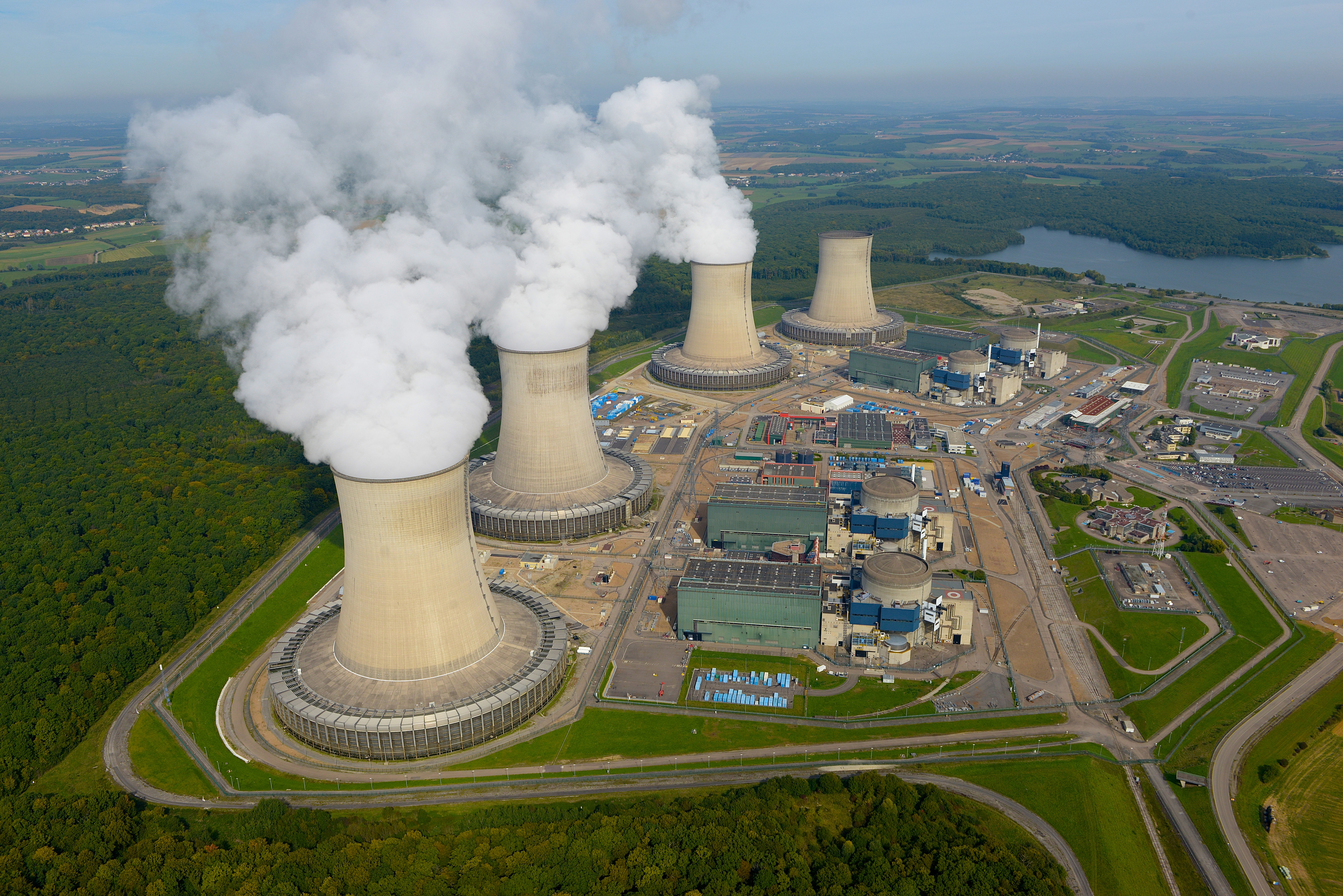 Corrosion : EDF prolonge l'arrêt de cinq réacteurs nucléaires en pleine crise de l'énergie