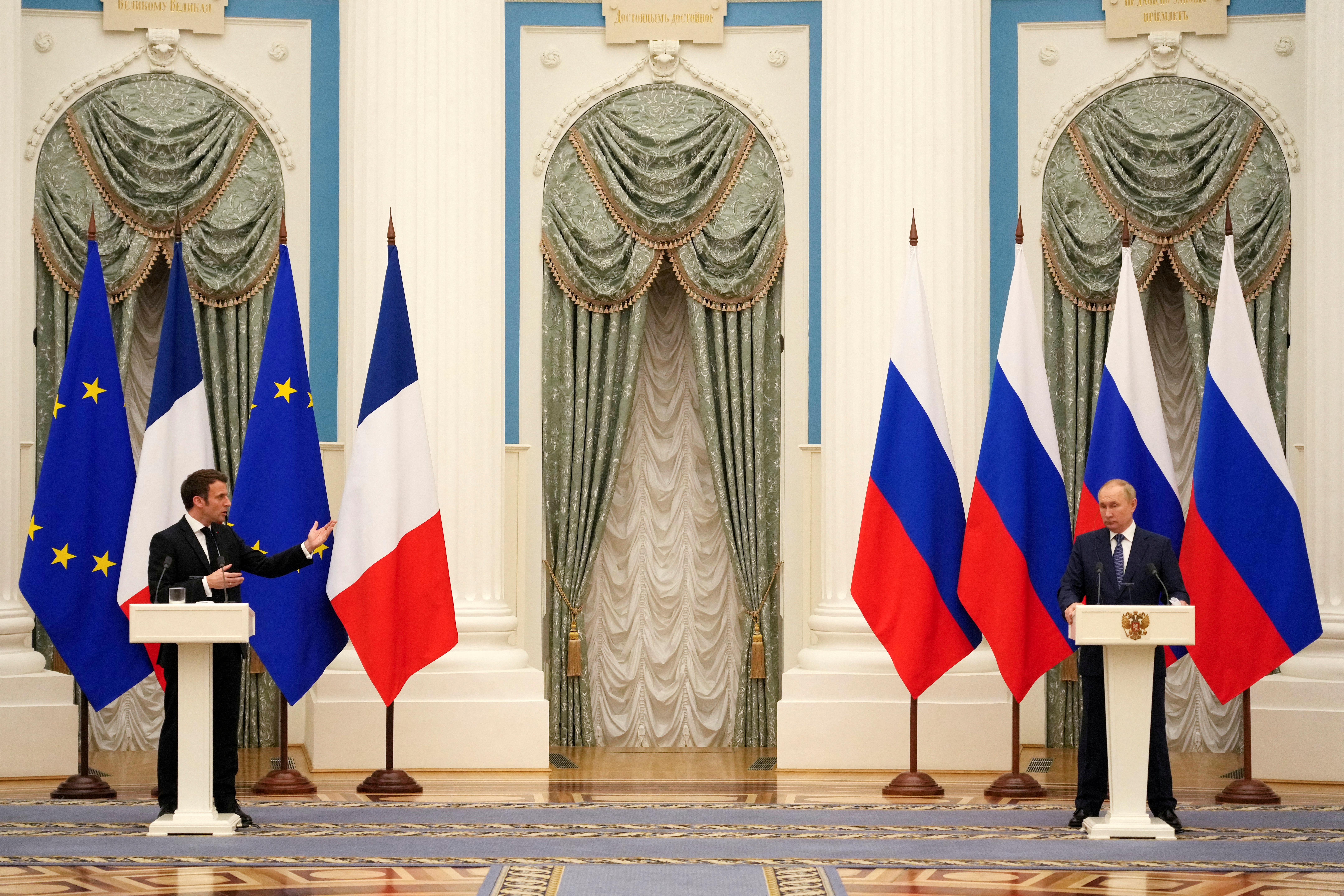 Poutine assure à Macron ne pas vouloir attaquer les centrales nucléaire