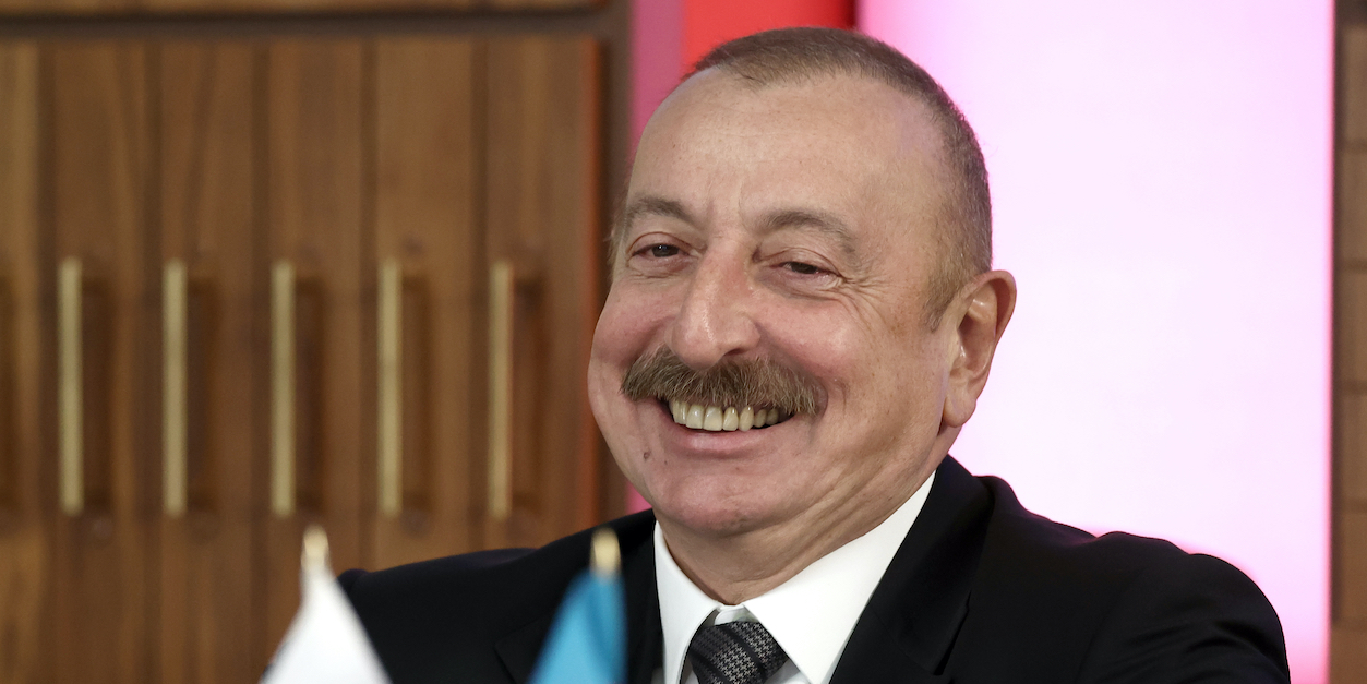 L'Azerbaïdjan au secours de l'Ukraine: un nouveau signe d'indépendance à l'égard de Moscou