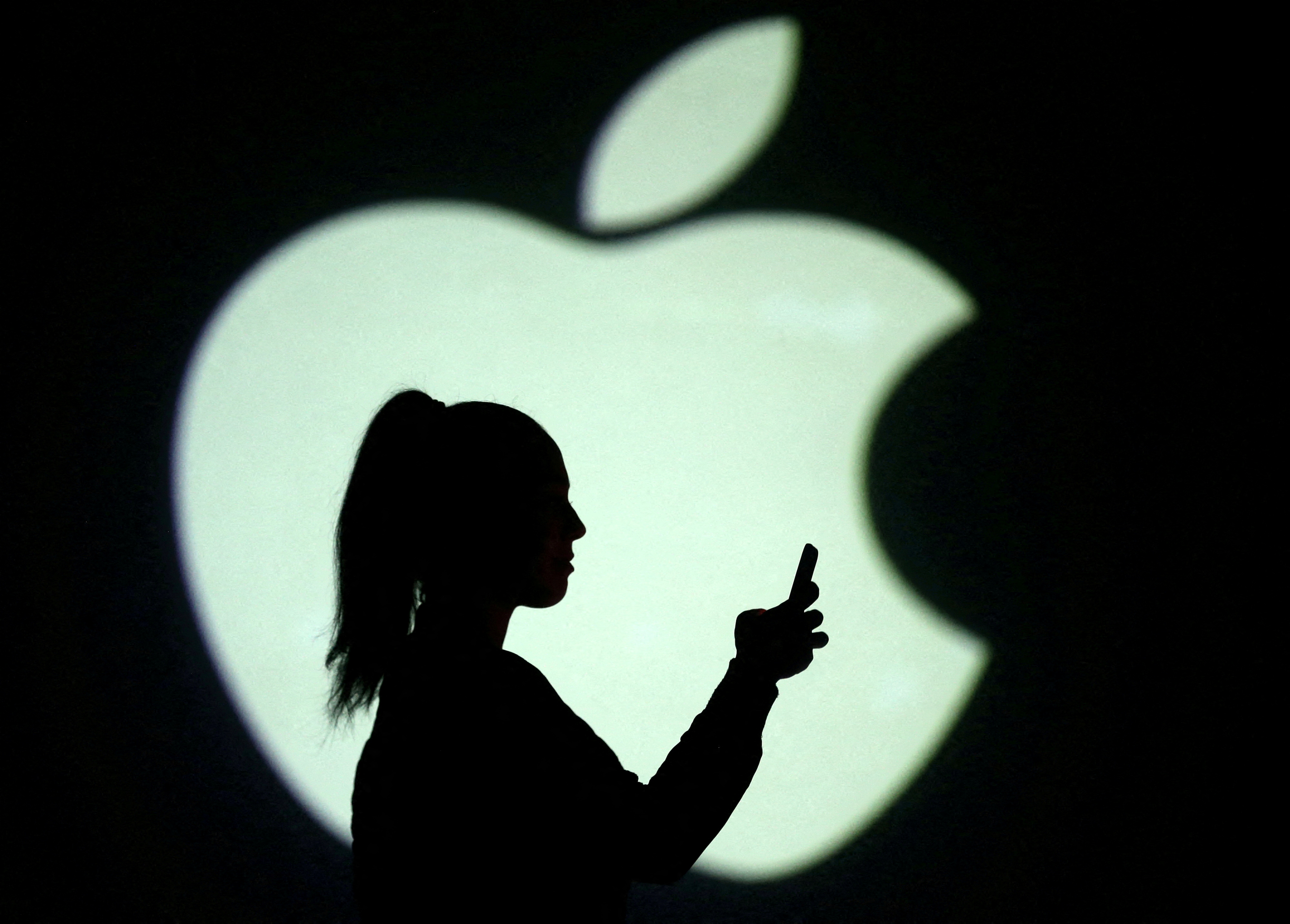 Paiement mobile : l'Union européenne s'attaque au monopole d'Apple Pay