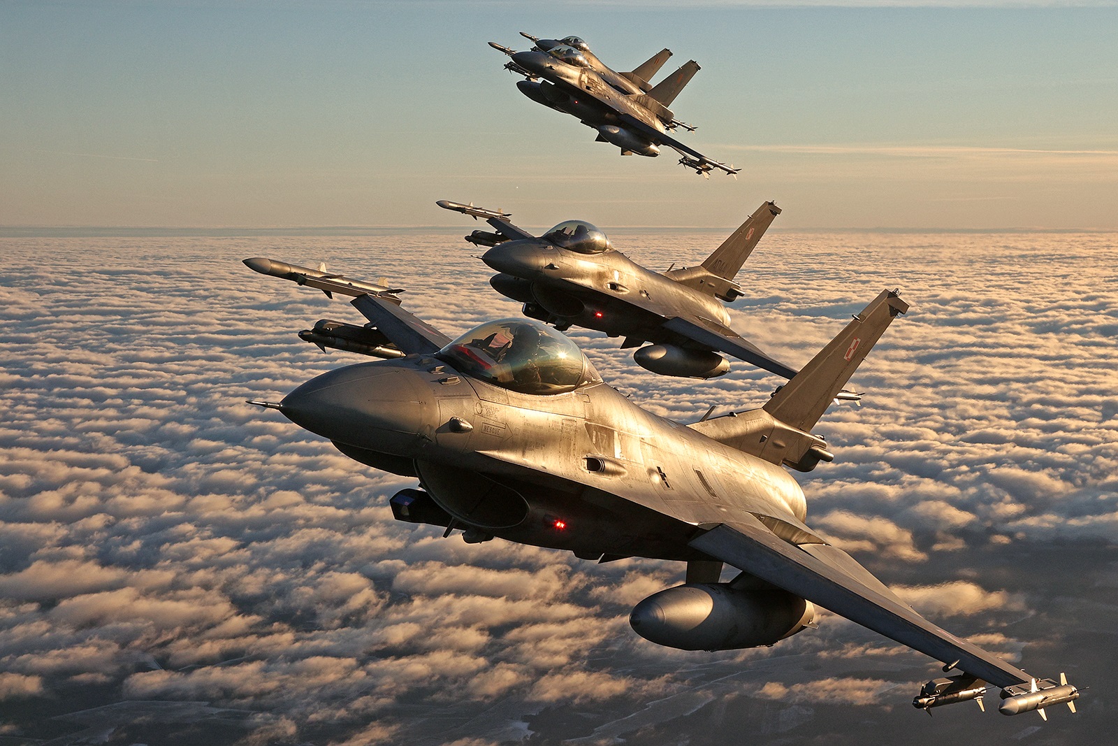 Défense: la Bulgarie va acheter 8 avions de combat américains F-16
