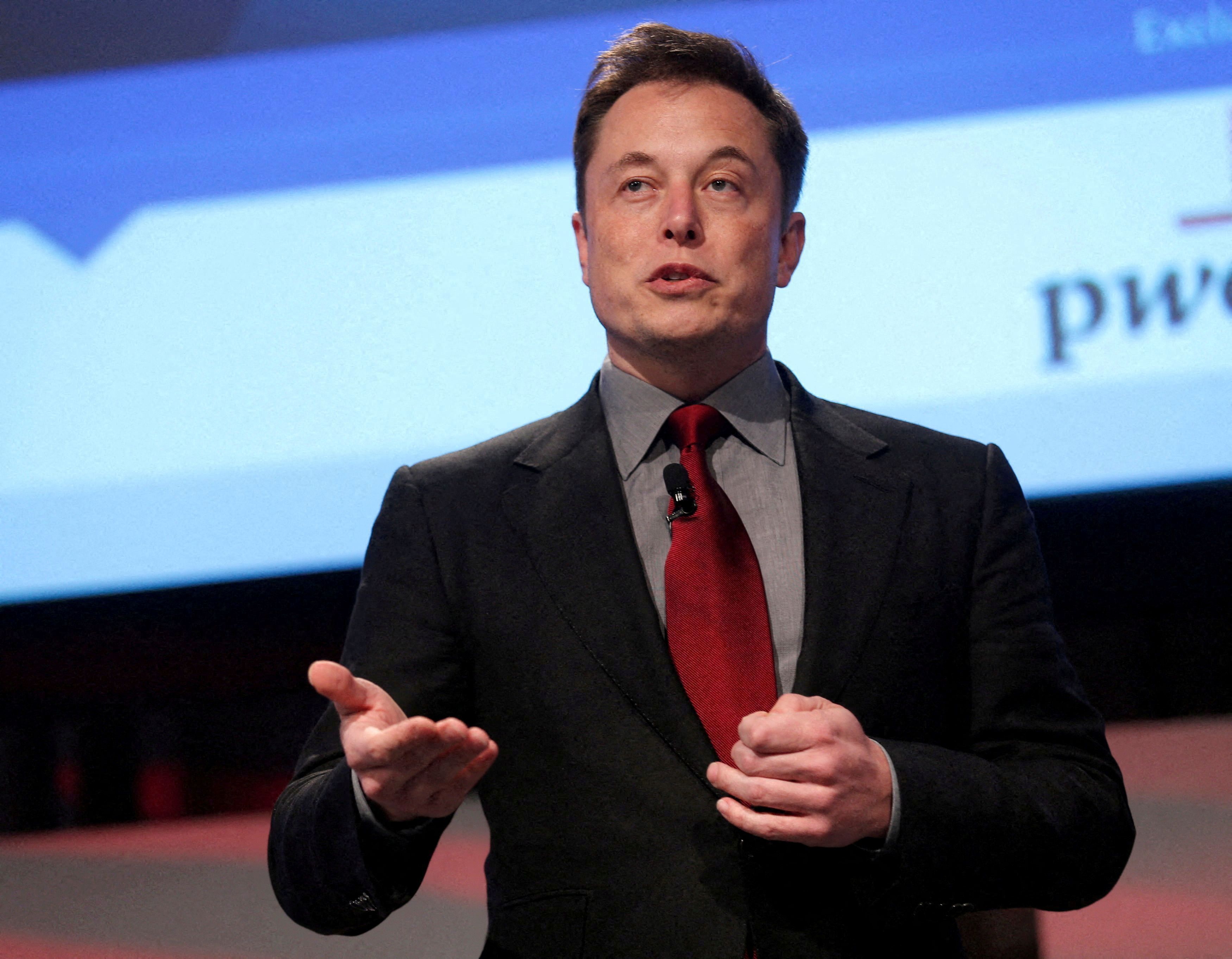 Elon Musk aux salariés de Tesla : 
