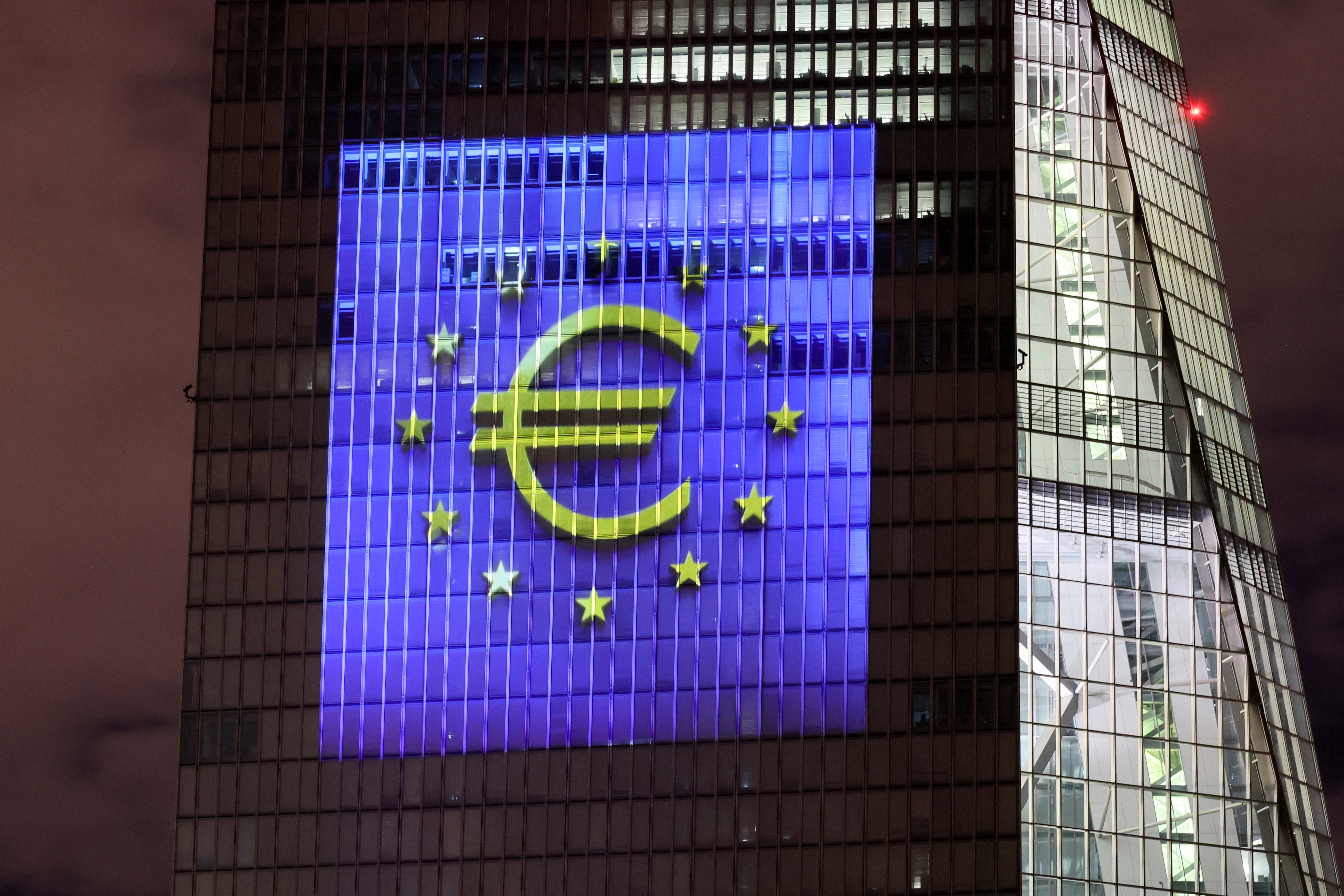 La BCE pourrait relever ses taux en juillet pour lutter contre l'inflation : une ou deux autres hausses pourraient suivre en 2022