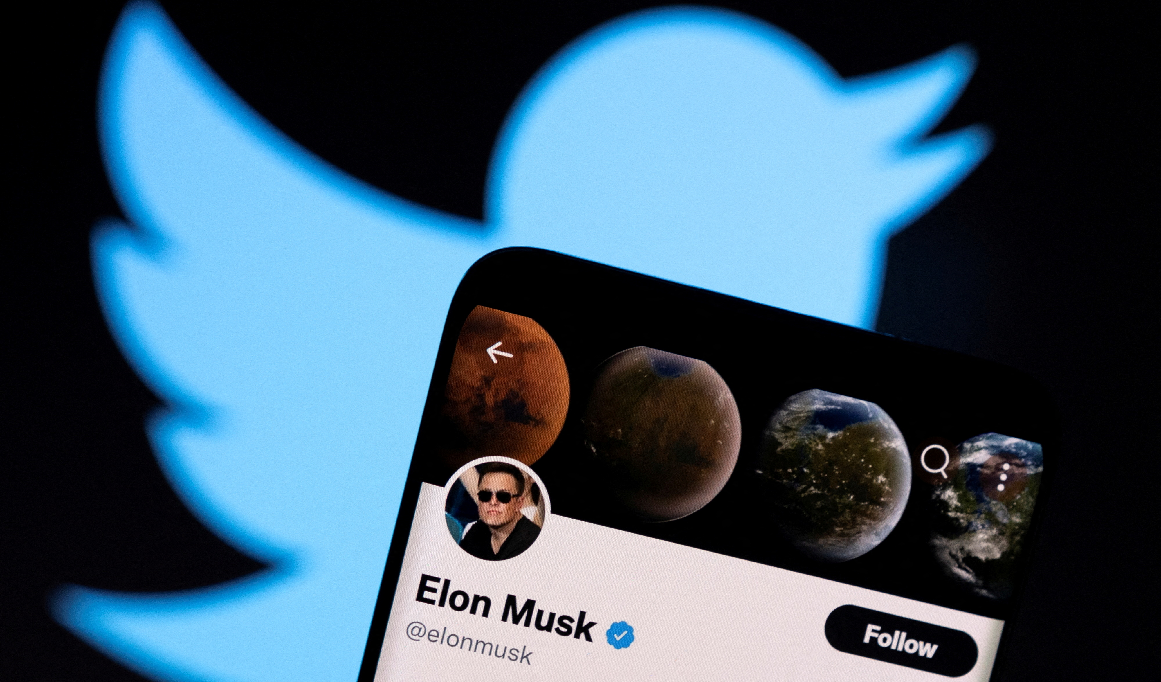 Elon Musk suspend son rachat de Twitter : un coup de bluff ?
