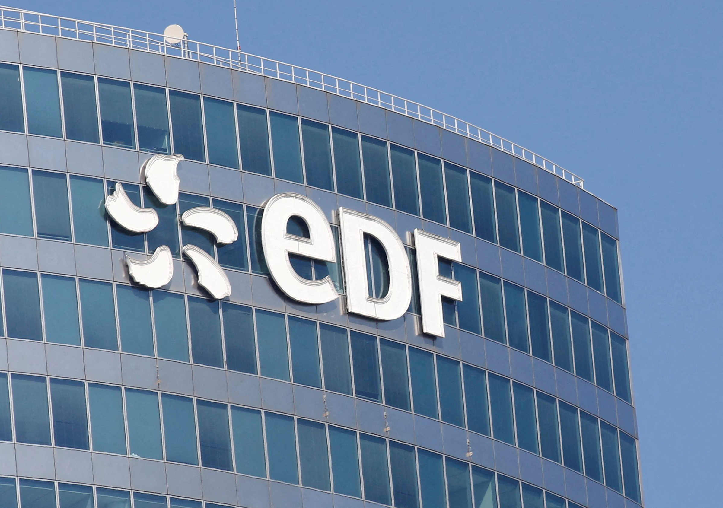 Renationalisation d'EDF : ce difficile équilibre entre finances publiques et satisfaction des actionnaires