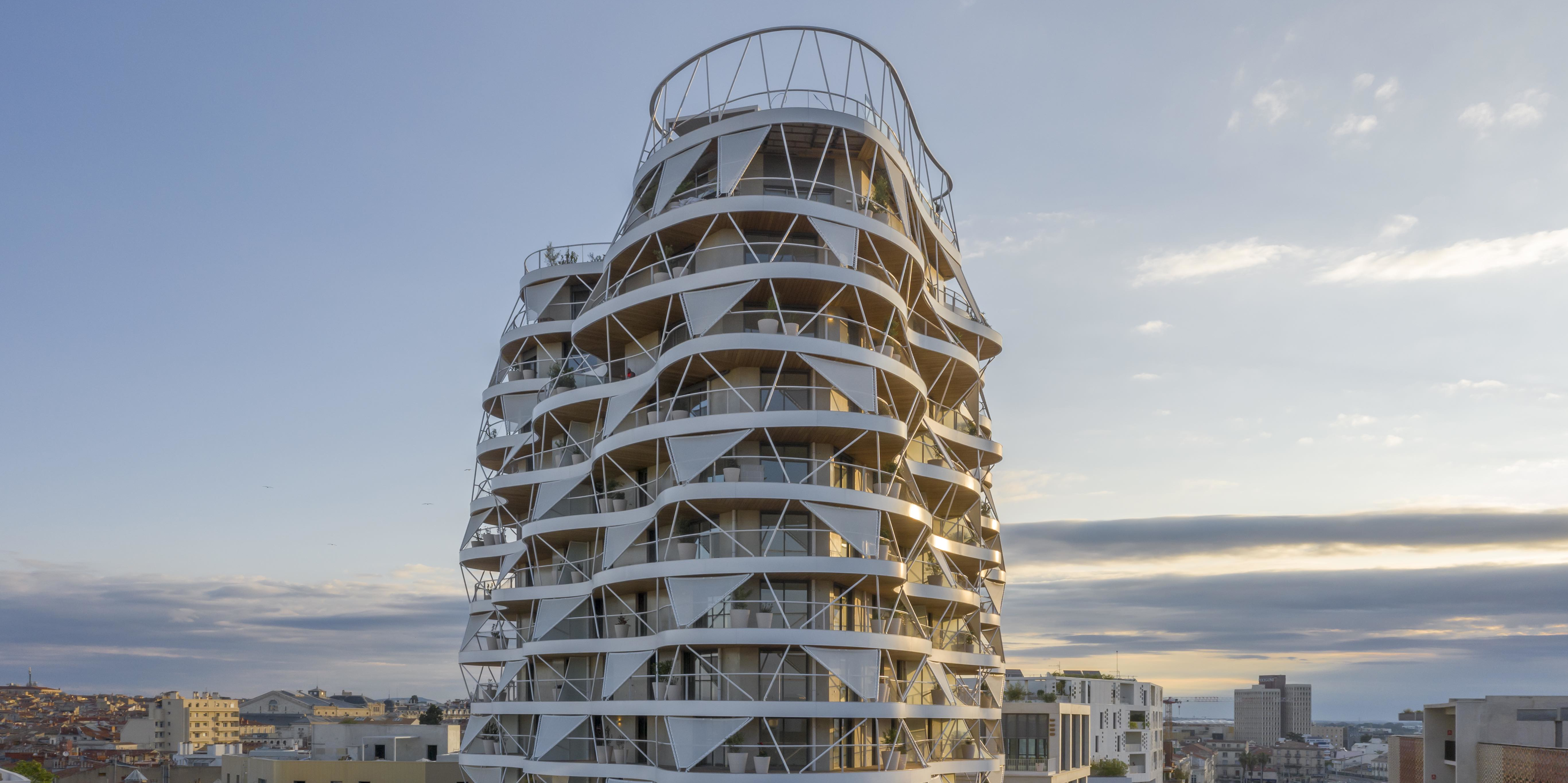 Renouvellement urbain : le totémique Higher Roch (16 étages) est terminé en coeur de ville de Montpellier