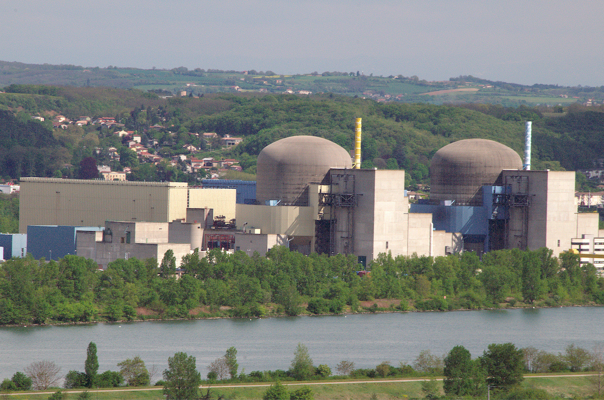 Nucléaire: pour préserver le Rhône, EDF baisse la production de sa centrale de Saint-Alban