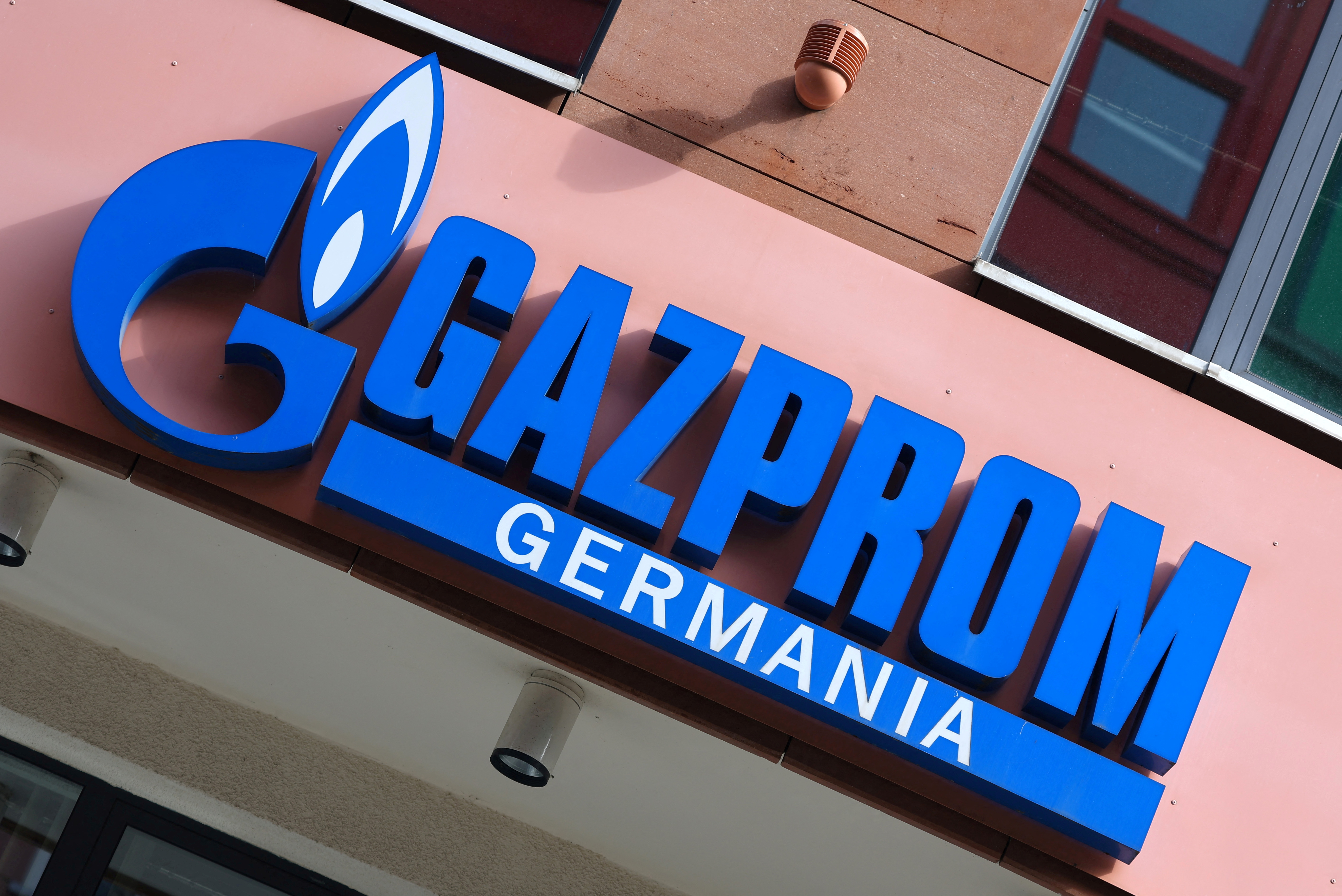 Guerre en Ukraine : Gazprom diminue de 40% ses capacités de livraison de gaz à l'Allemagne