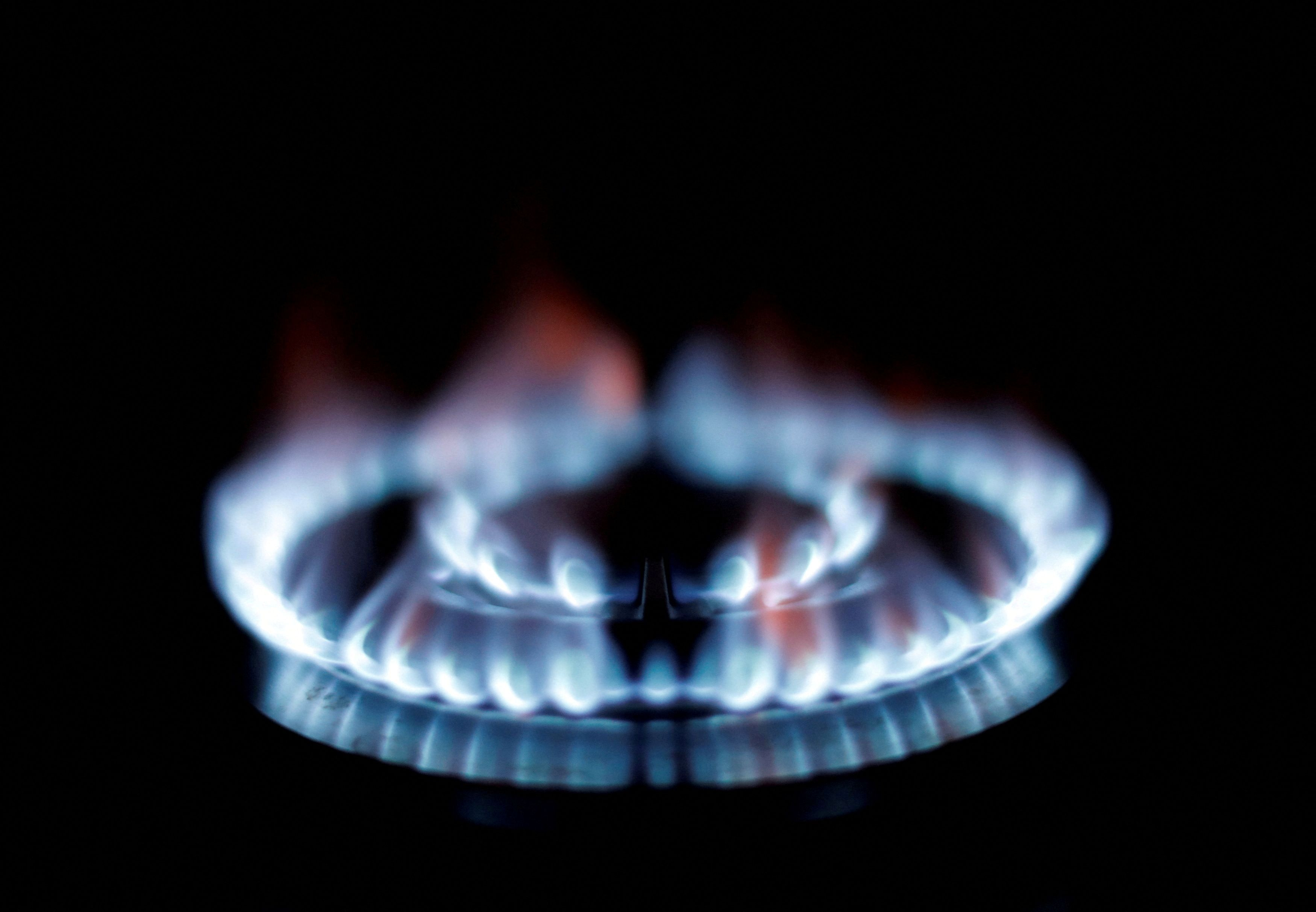 Pourquoi la France doit économiser son électricité « maintenant » pour ne pas manquer de gaz cet hiver