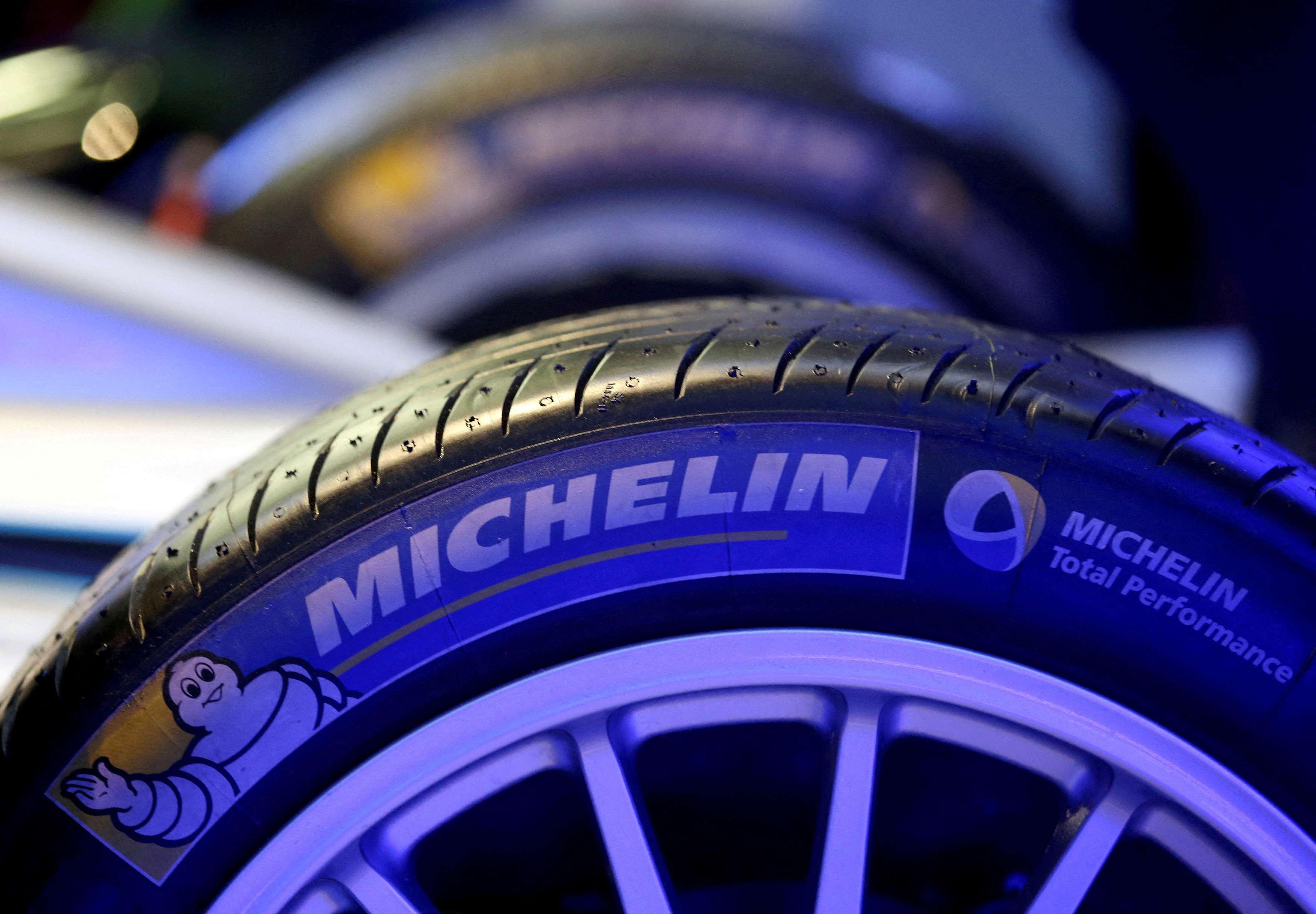 Le plan de Michelin pour passer un hiver annoncé comme périlleux...