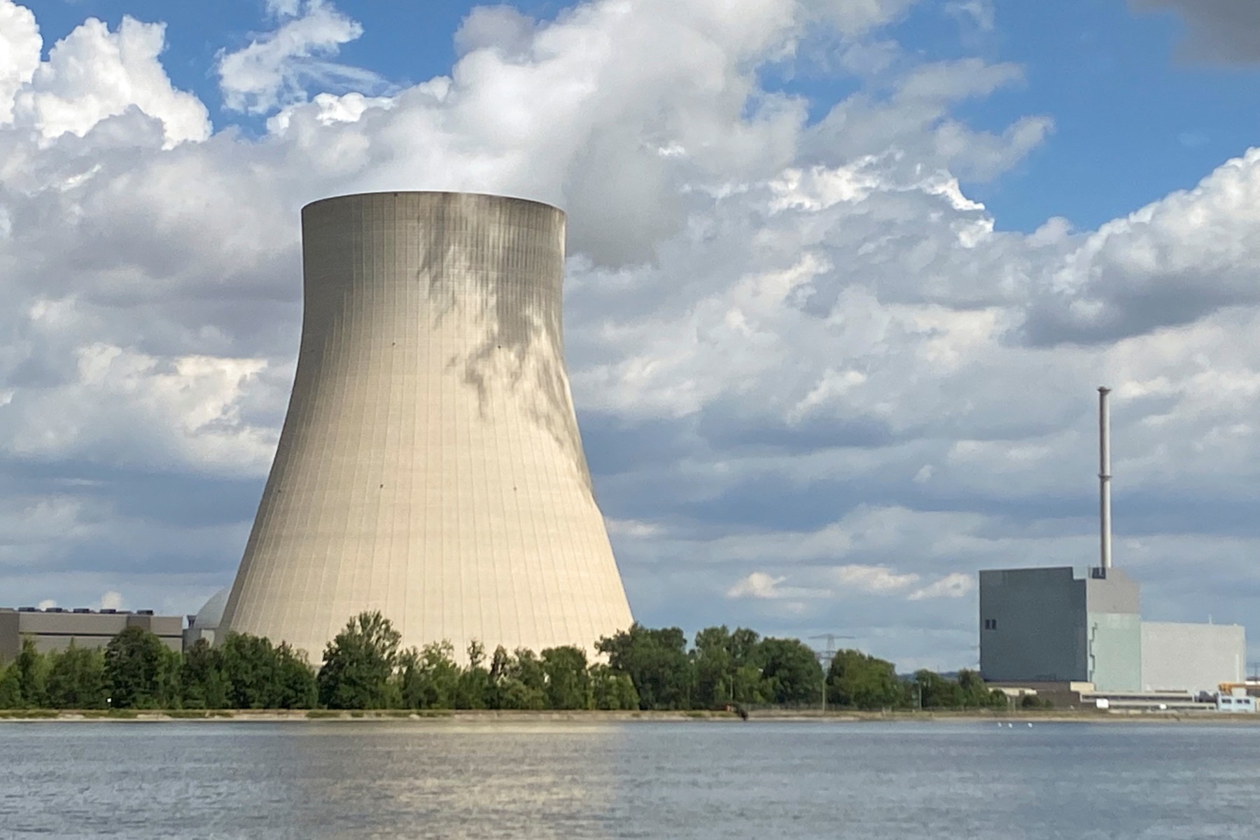 Nucléaire : l'Allemagne débranche ses trois derniers réacteurs