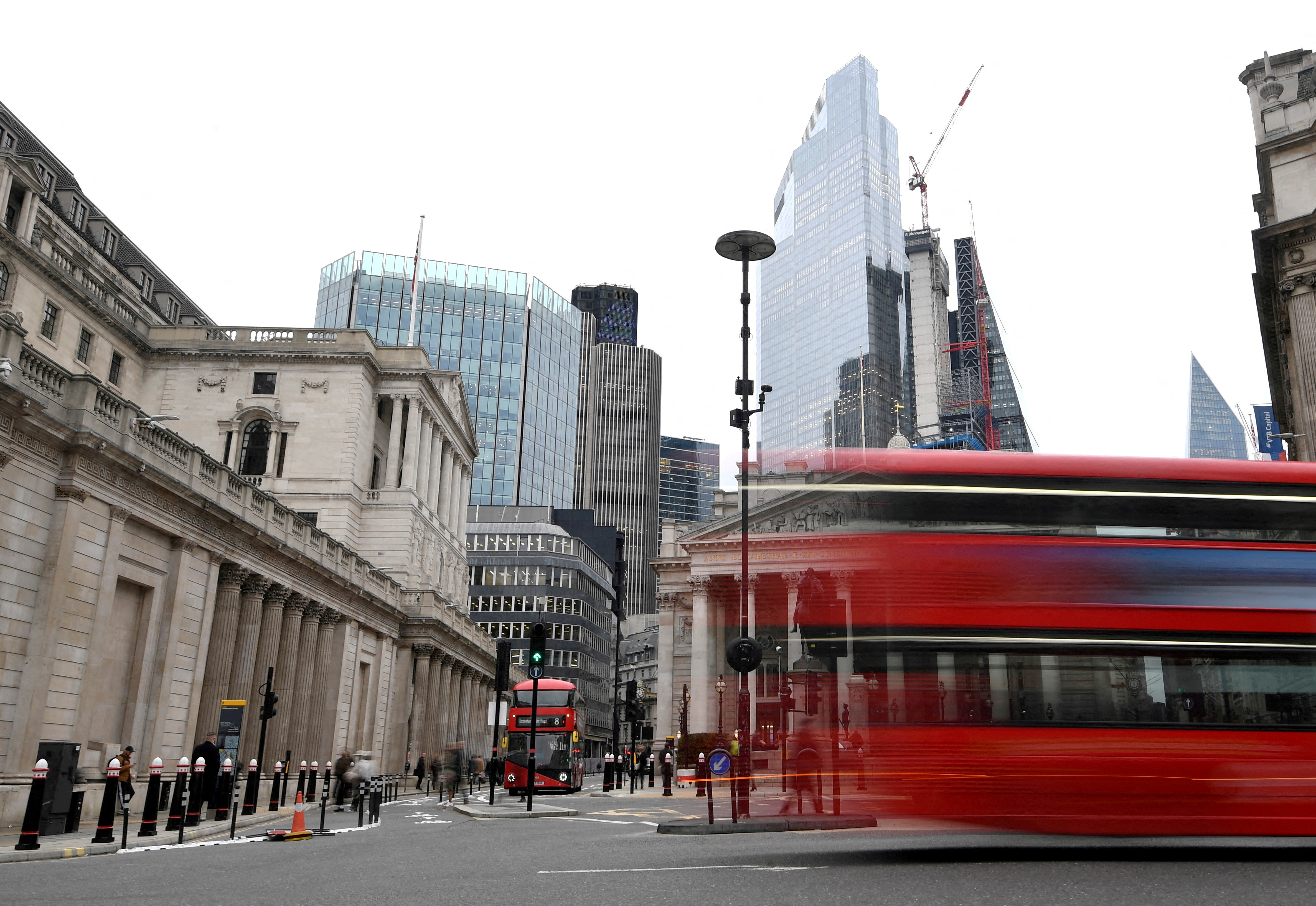 Décès d'Elizabeth II : la Banque d'Angleterre reporte sa décision sur la hausse des taux
