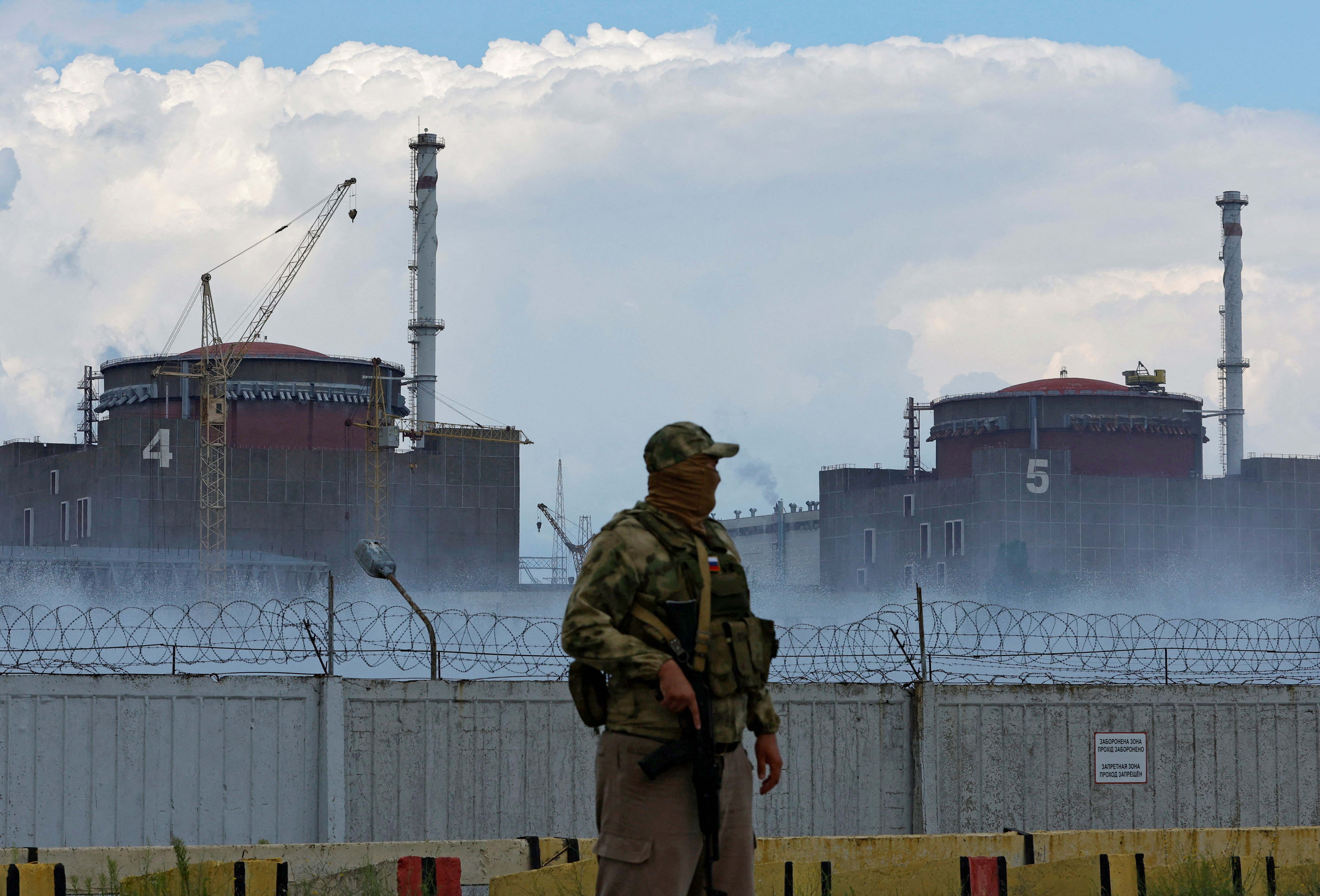Nucléaire: l'Ukraine alerte sur les risques d'un raccordement de la centrale de Zaporijjia à la Crimée par les russes