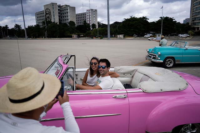 Tourisme : Cuba veut accueillir les étrangers à tour de bras