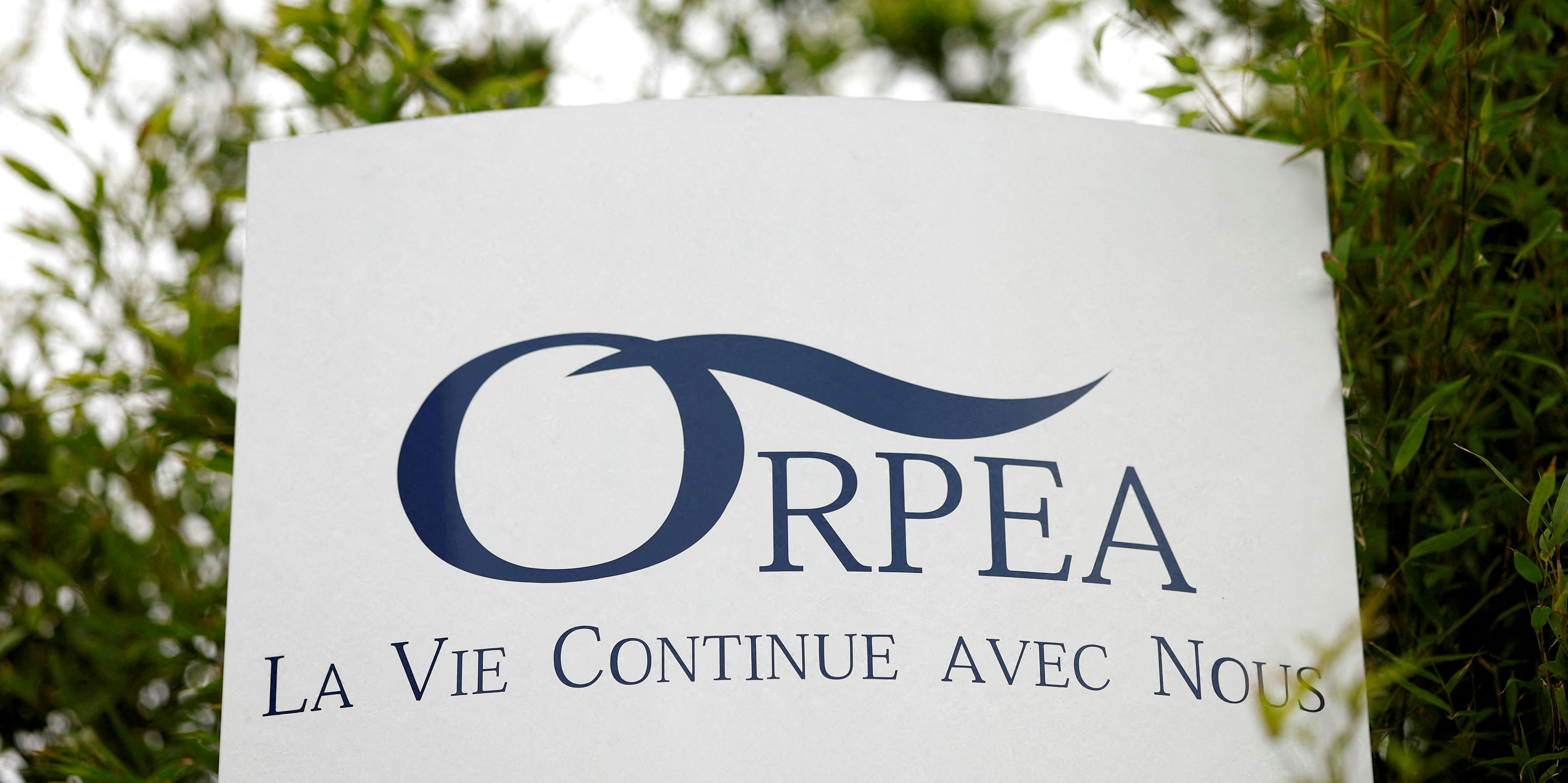 Orpea: de mauvais traitements pas seulement en France