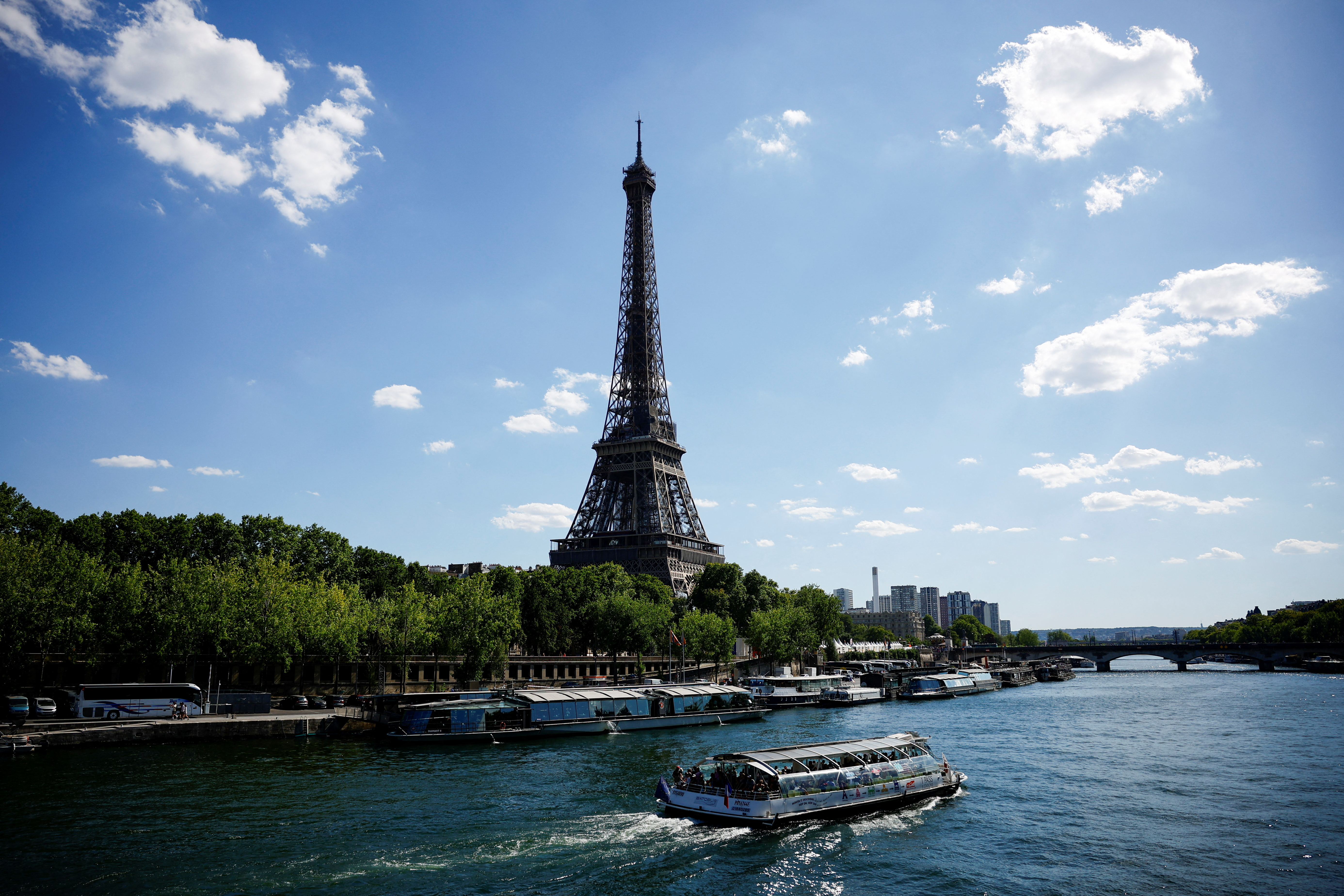 Paris 2024 : la Seine sera-t-elle baignable... et navigable pendant les JO ?