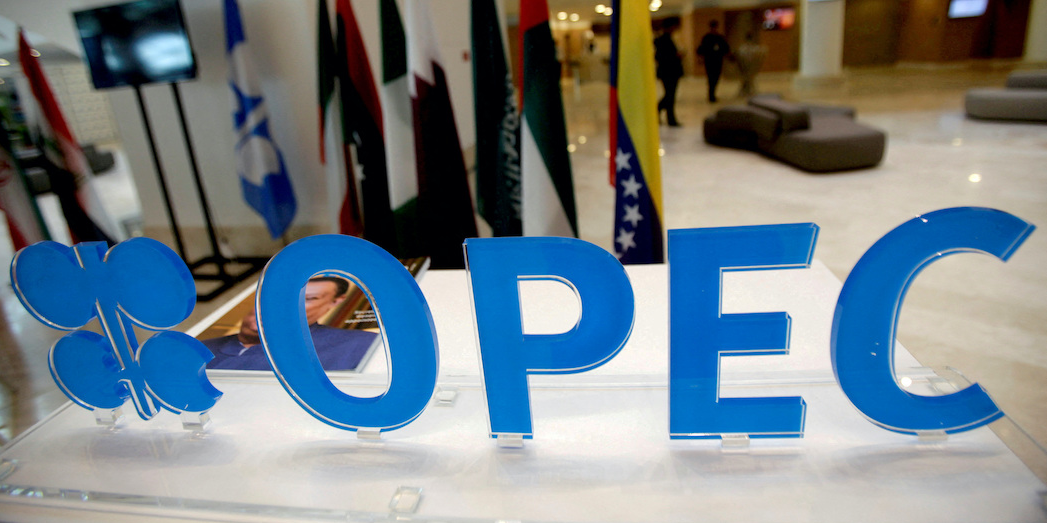 Avec une baisse de son offre, l'Opep+ veut reprendre le contrôle du marché pétrolier