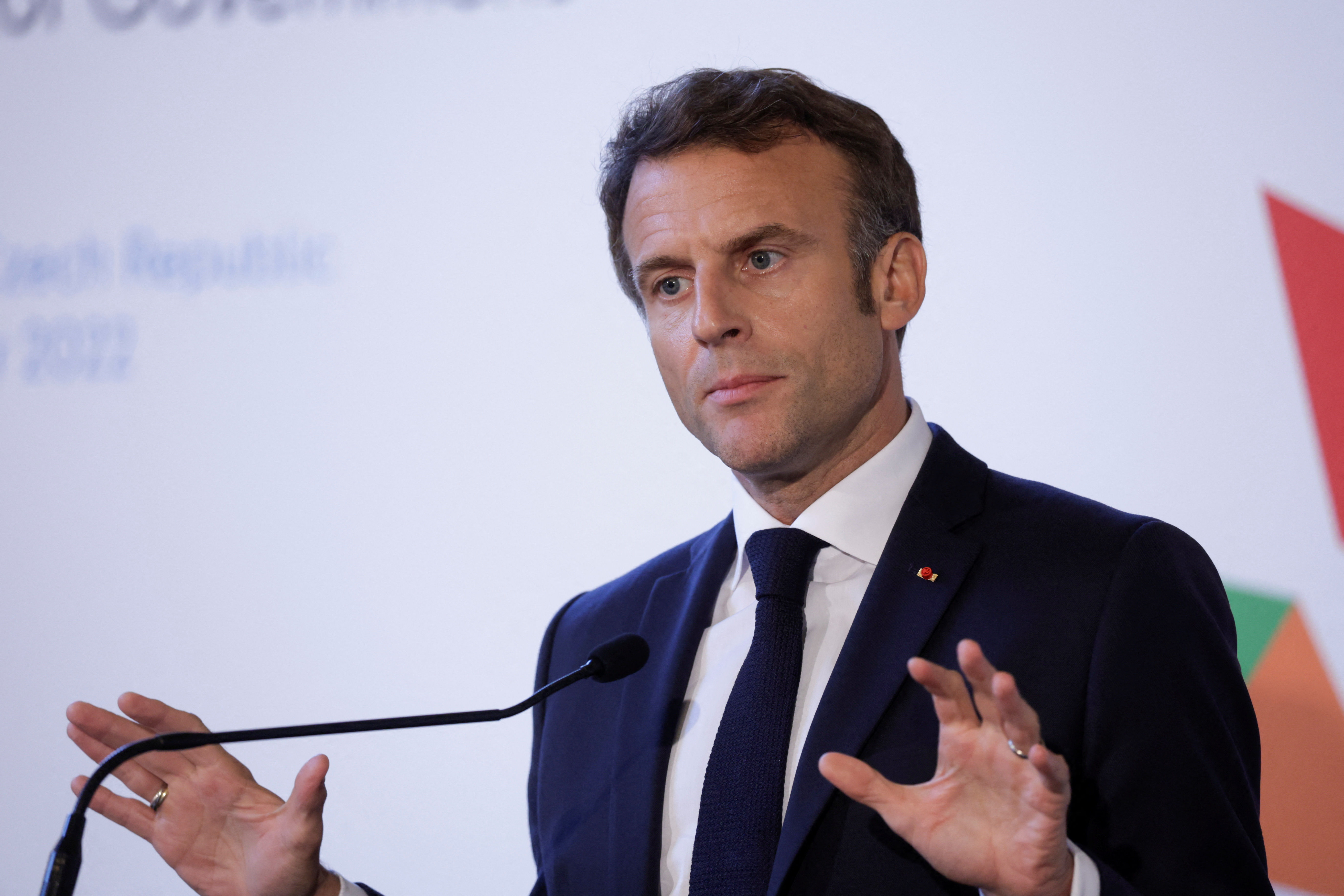 Ne pas « briser la demande » : l'inquiétude d'Emmanuel Macron face à la hausse des taux de la BCE