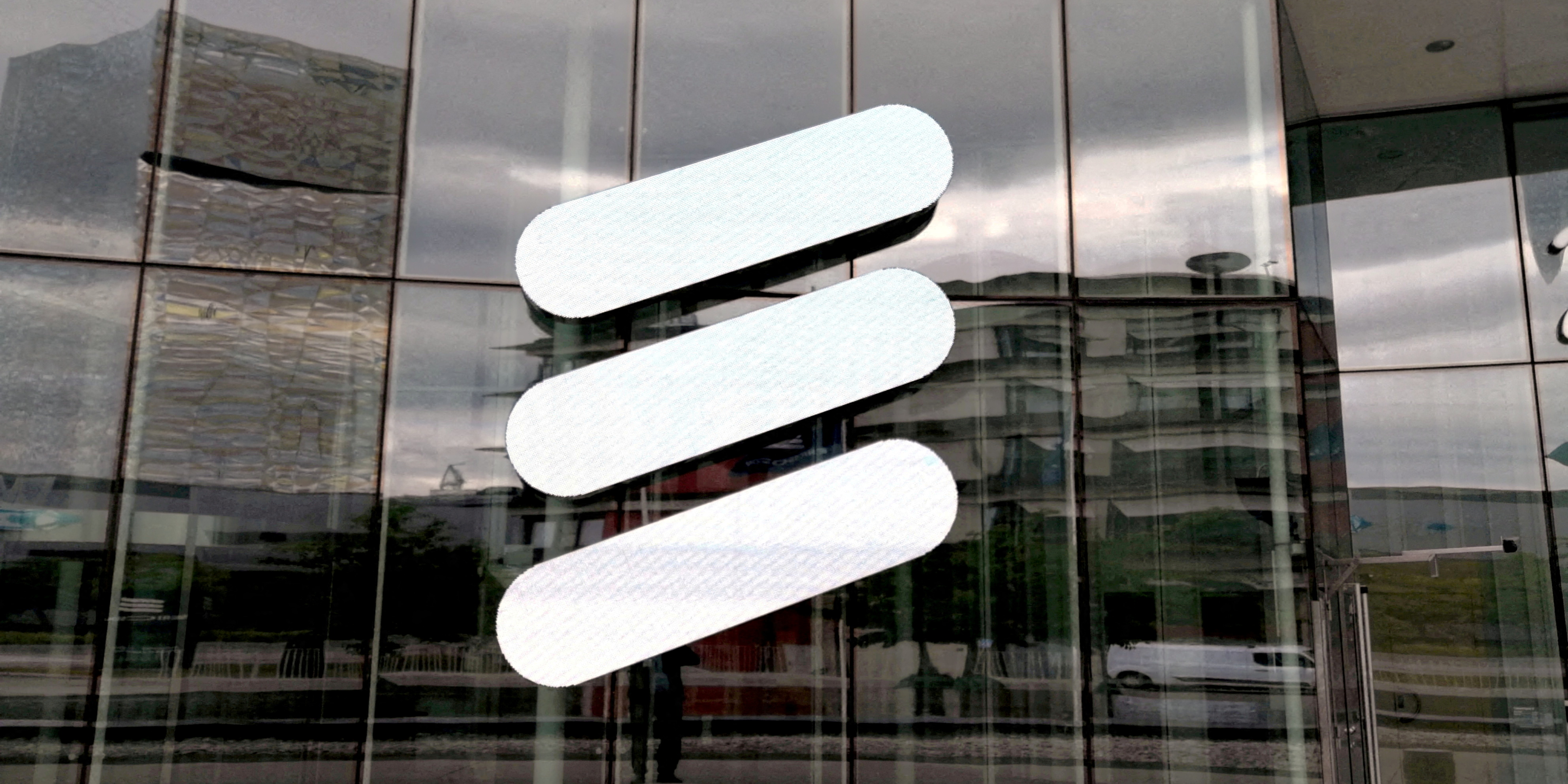 Télécoms : Ericsson, qui souffre de l'inflation, va réduire ses coûts