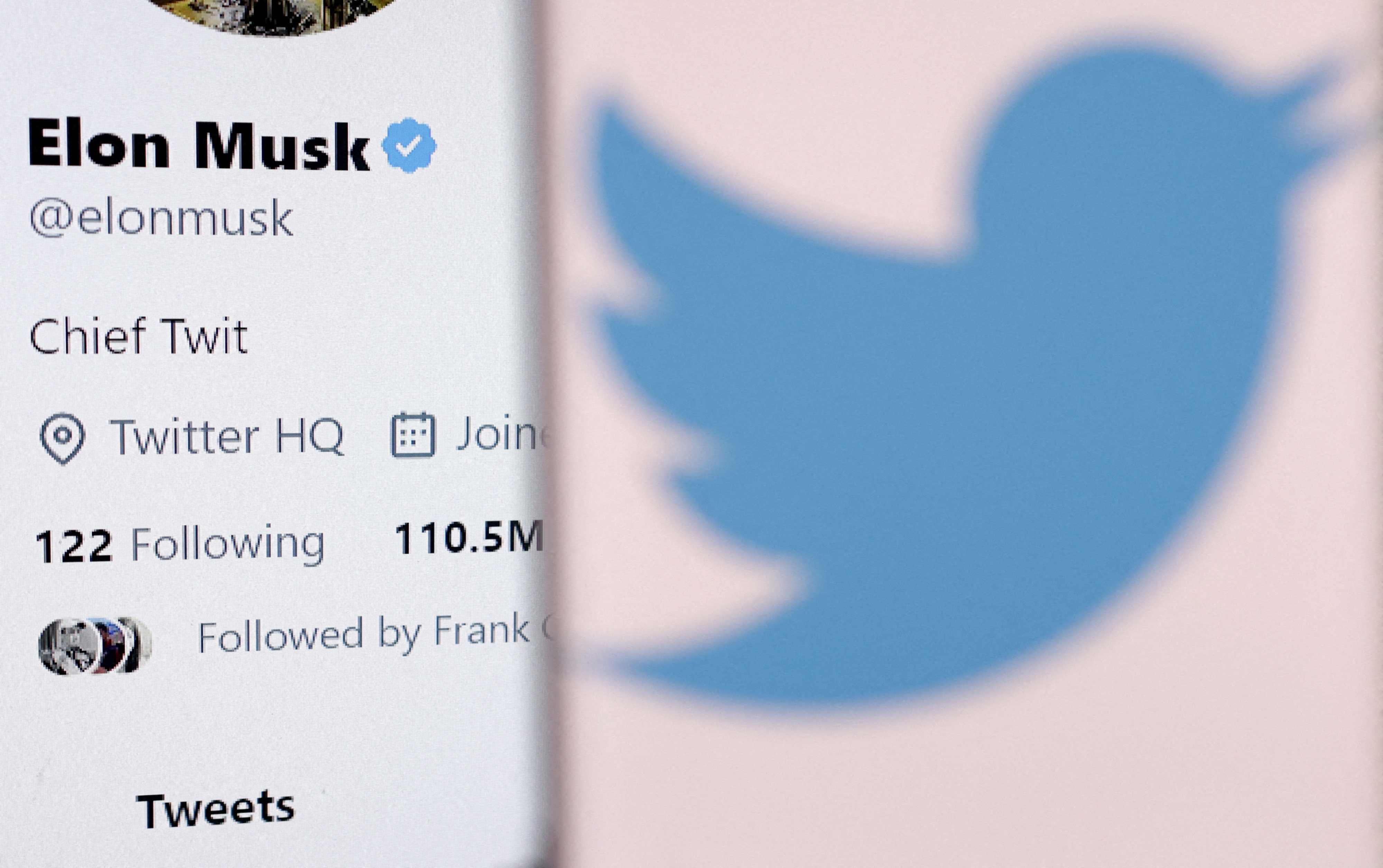 Elon Musk fait déjà parler de lui sur Twitter quelques jours à peine après son rachat