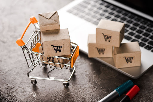 E-commerce : la vente de produits encaisse le contrecoup des années Covid