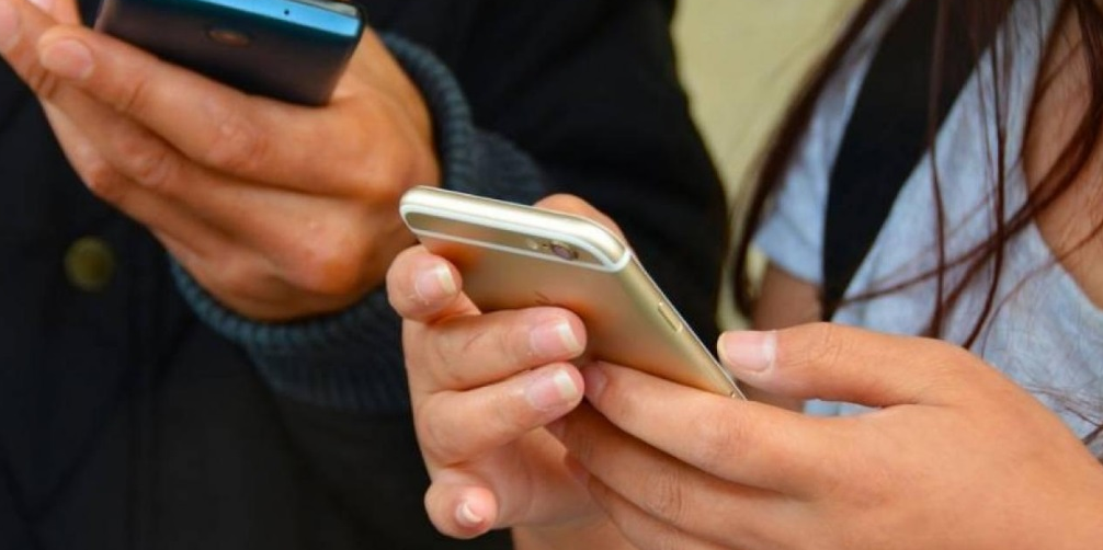 Mobile : la France compte plus de 82 millions de cartes SIM en service