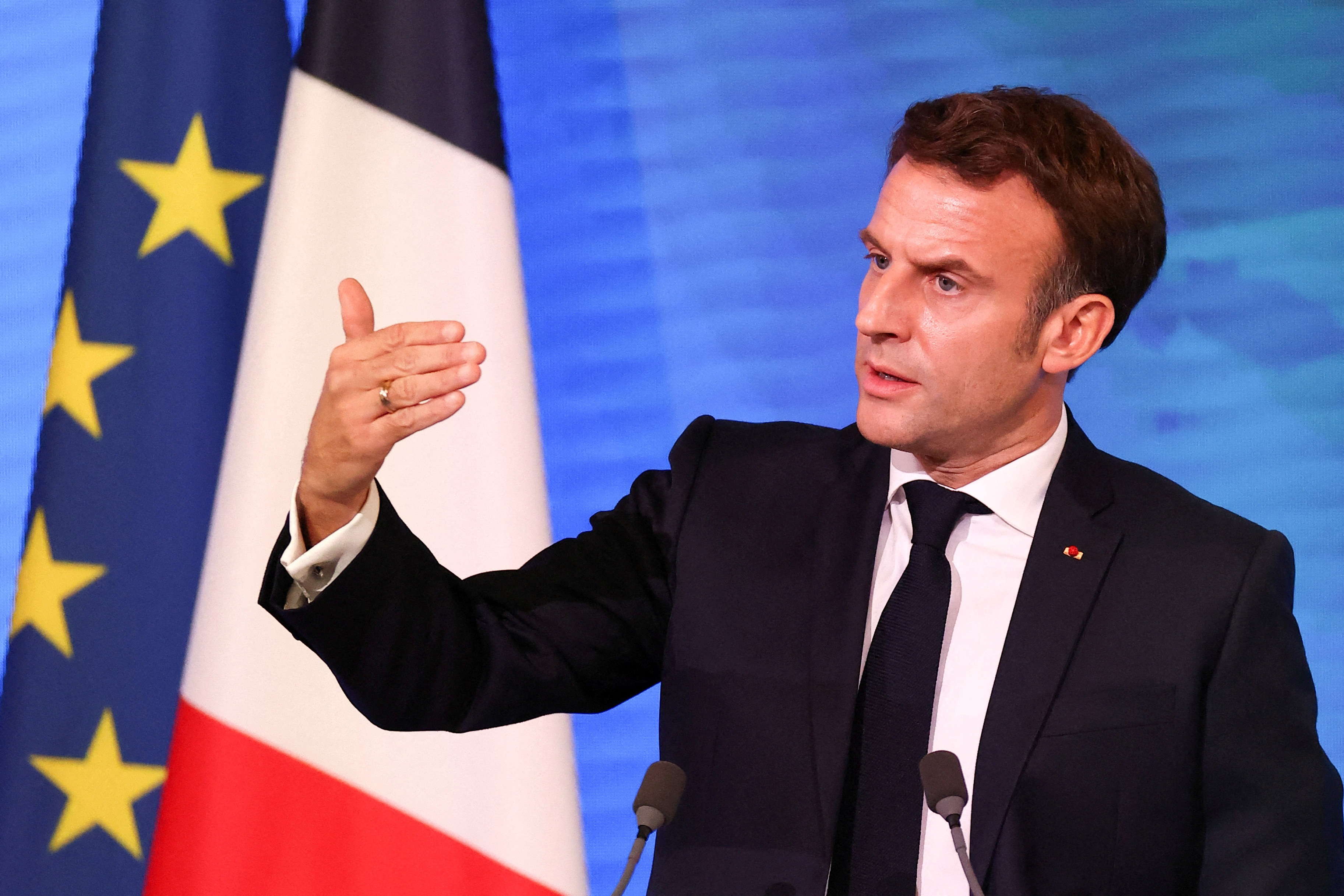 La distorsion de concurrence du plan Biden pour le climat peut « fragmenter l'Occident », prévient Emmanuel Macron