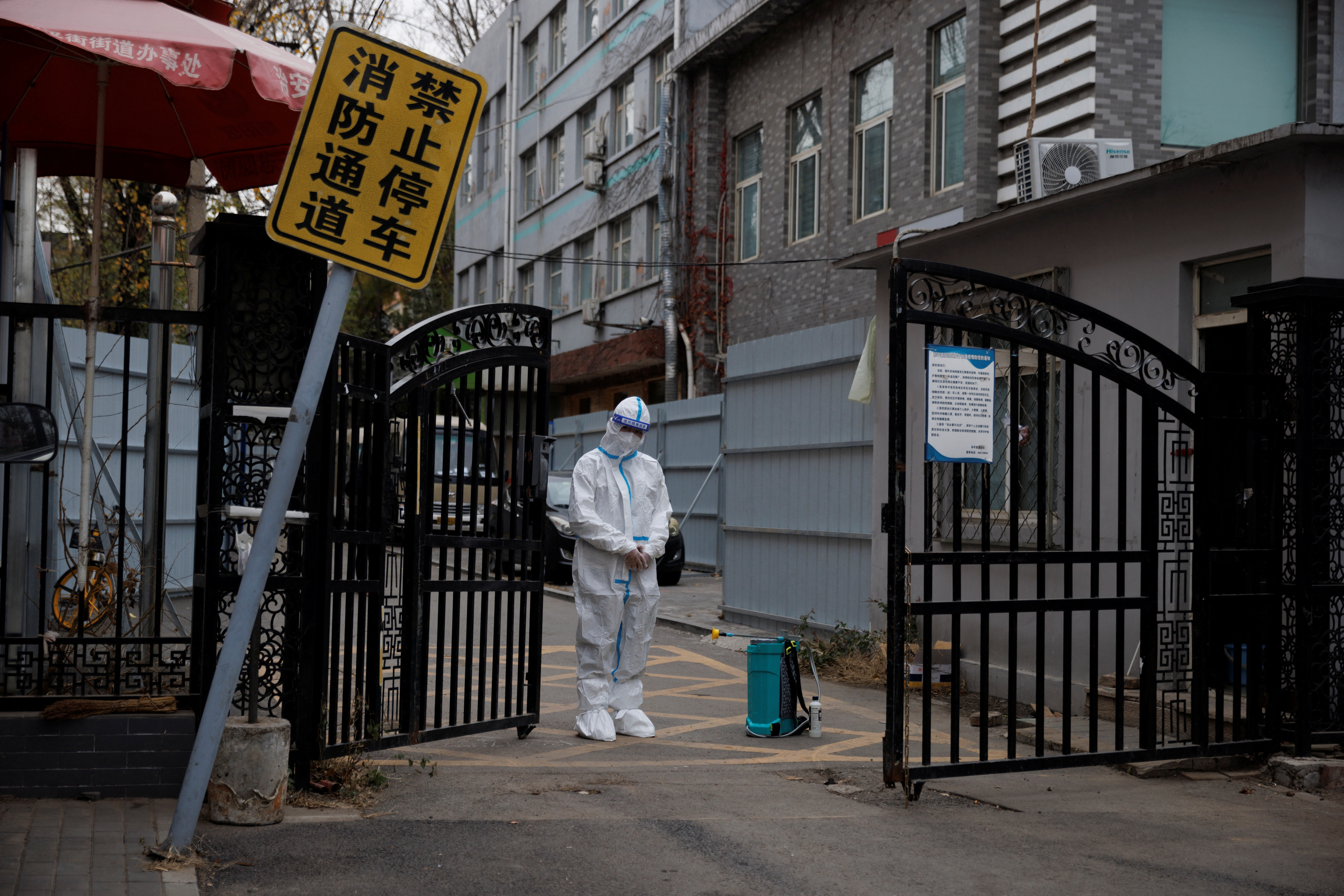 Chine : le secteur des services paralysé par le « zéro Covid », certaines villes allègent les restrictions