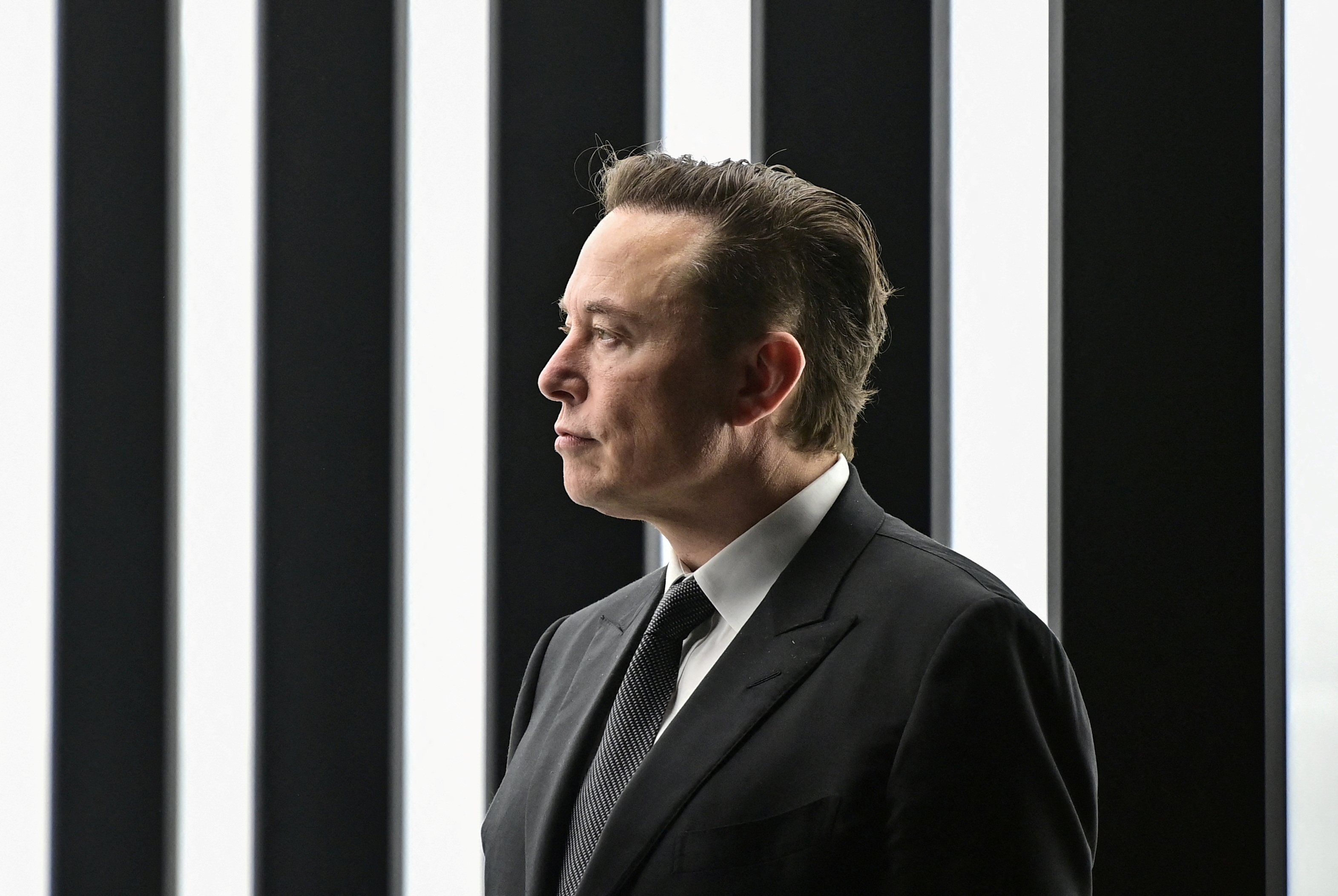 Elon Musk traîne OpenAI en justice pour avoir privilégié l'argent à l'intérêt général