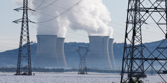 Piégée par les déboires de son parc nucléaire, la France va importer massivement de l'électricité
