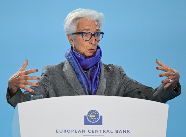 La BCE va de nouveau relever ses taux d'intérêt pour contrer une inflation « obstinément élevée »
