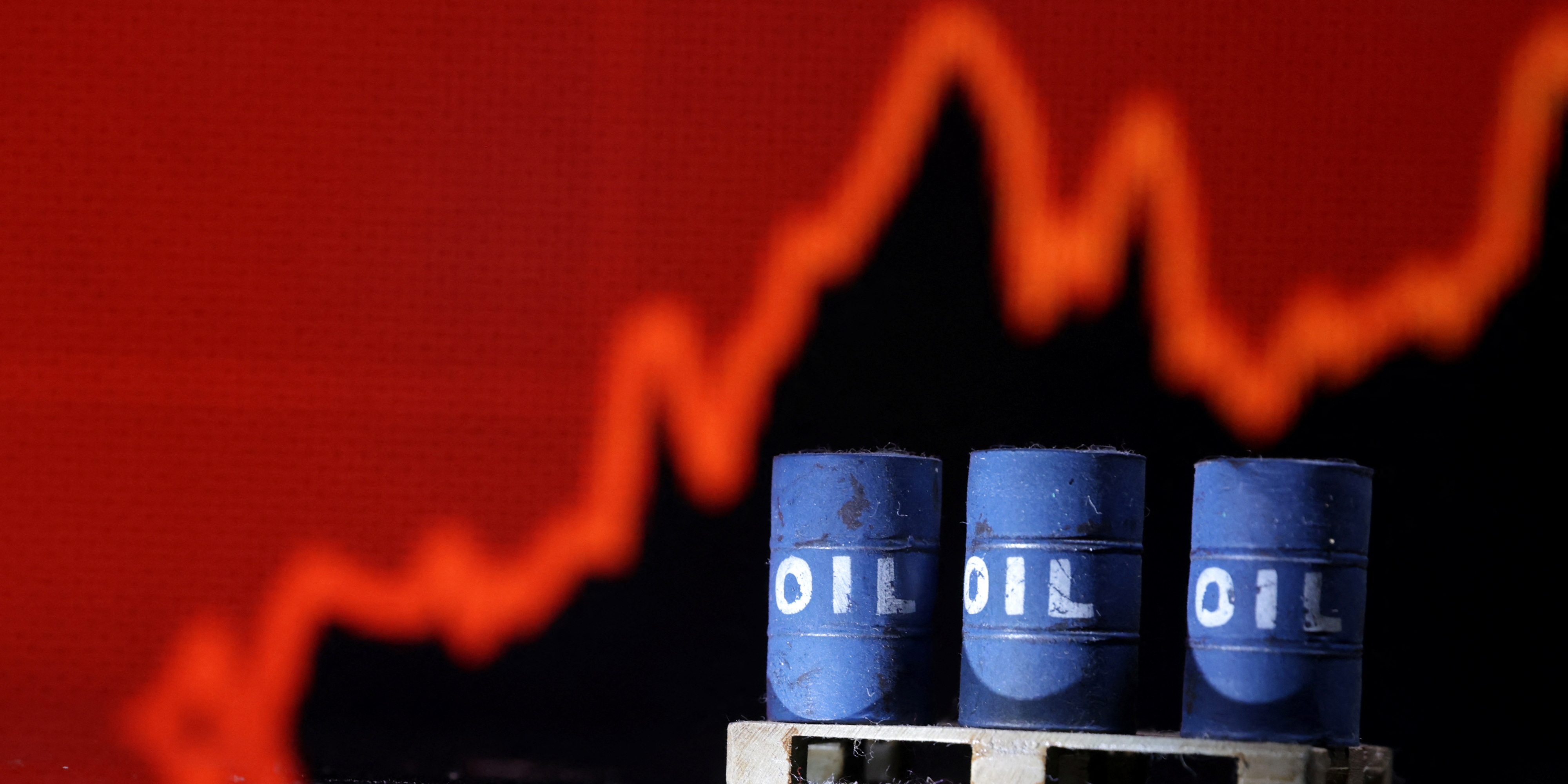 Plafonnement du prix du pétrole : la Russie menace de réduire sa production jusqu'à 7% pour 2023