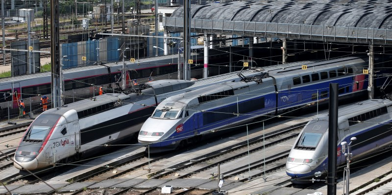 « Que cela serve de leçon » : l'avertissement de SUD-Rail à la direction de la SNCF... et au gouvernement